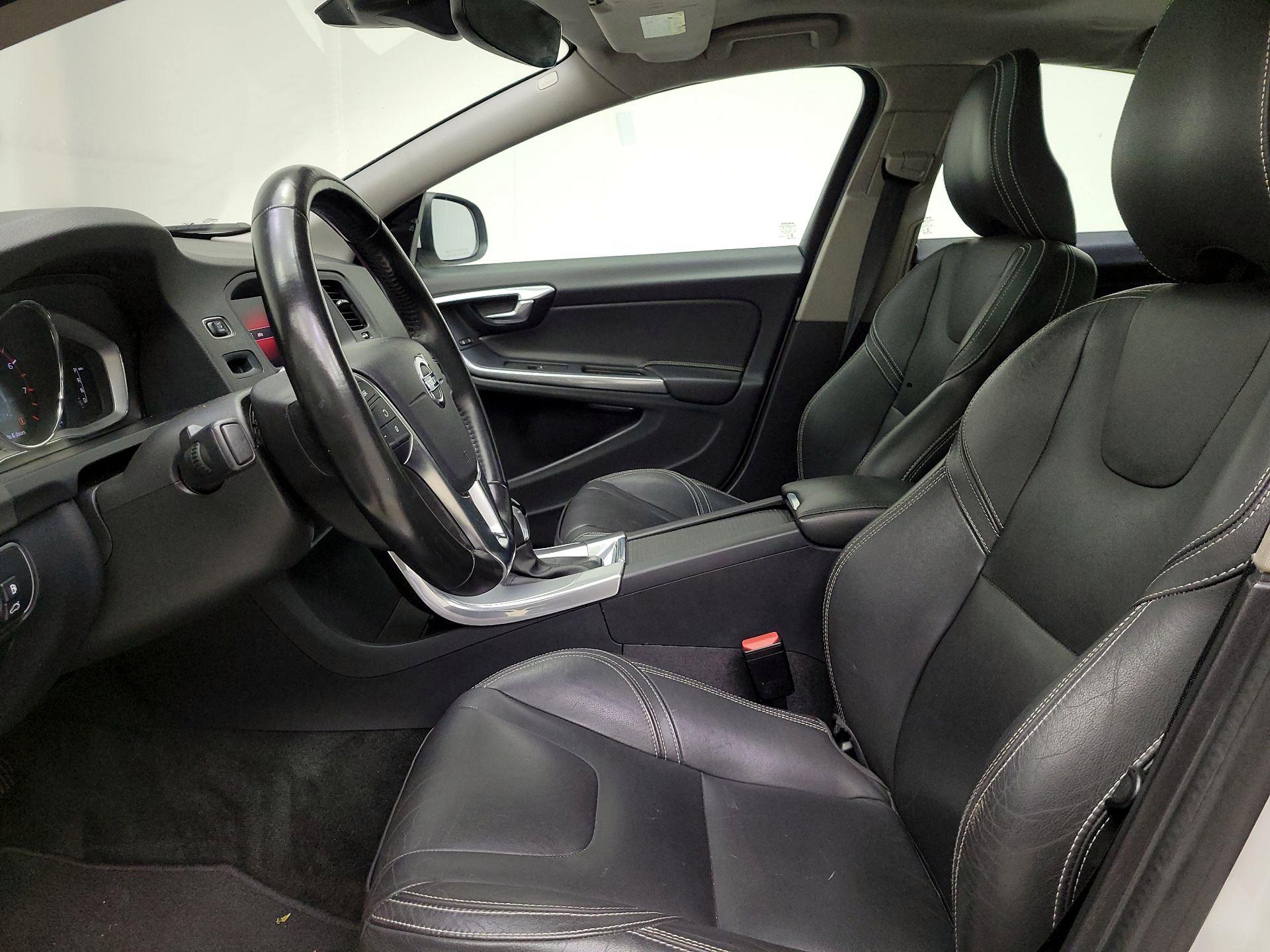 Thumbnail: 2018 Volvo S60 - 11
