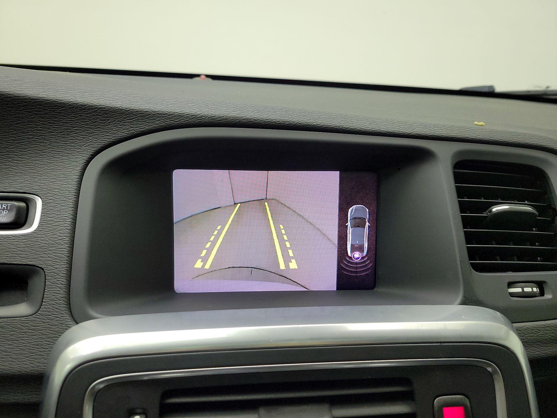Thumbnail: 2018 Volvo S60 - 15