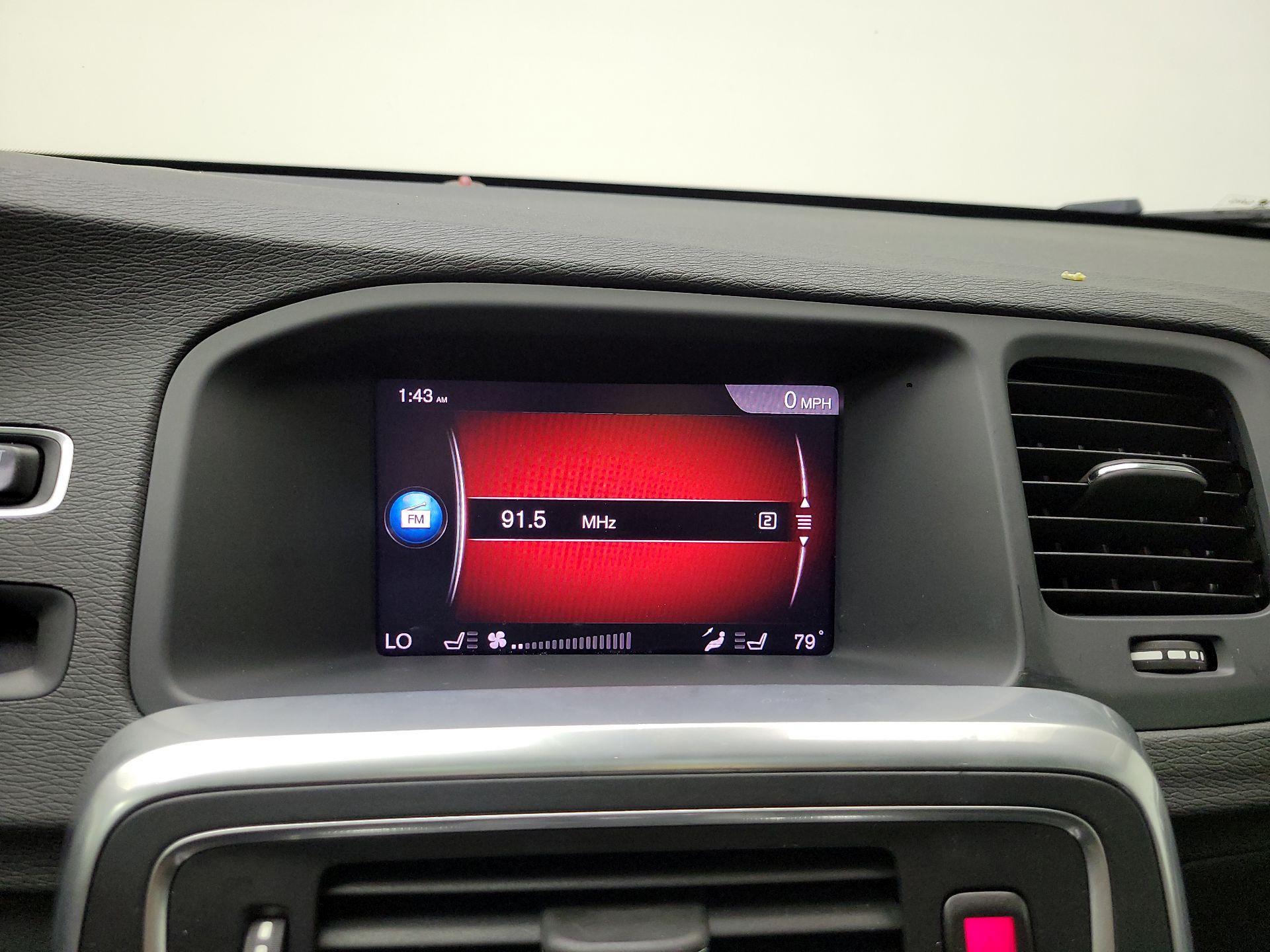 Thumbnail: 2018 Volvo S60 - 16