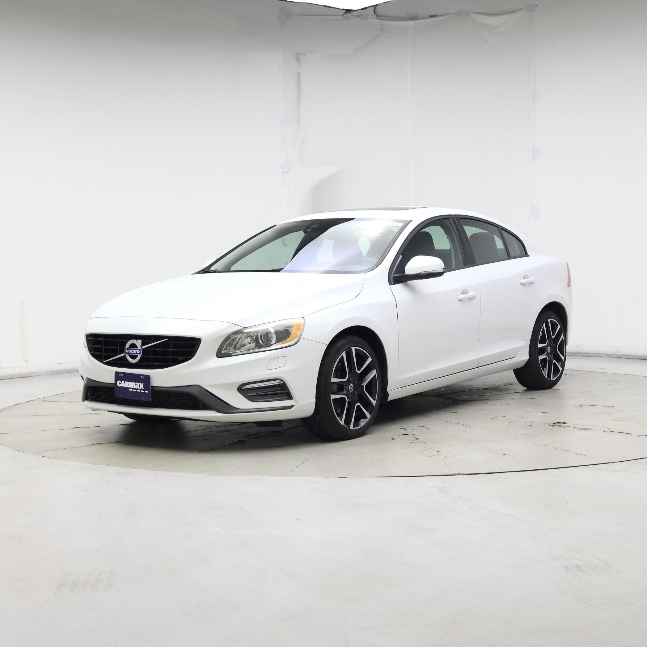Thumbnail: 2018 Volvo S60 - 4