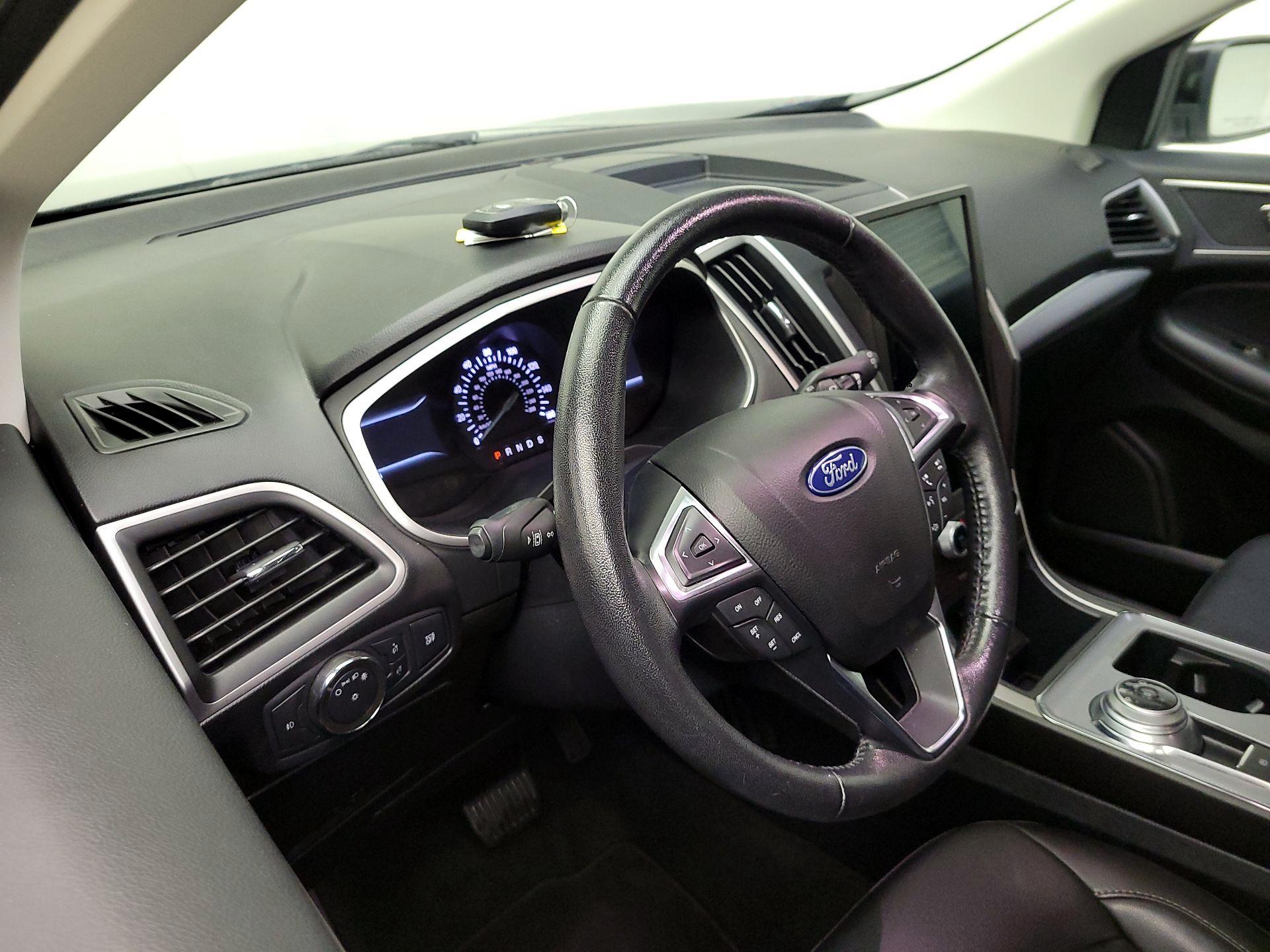 Thumbnail: 2021 Ford Edge - 9