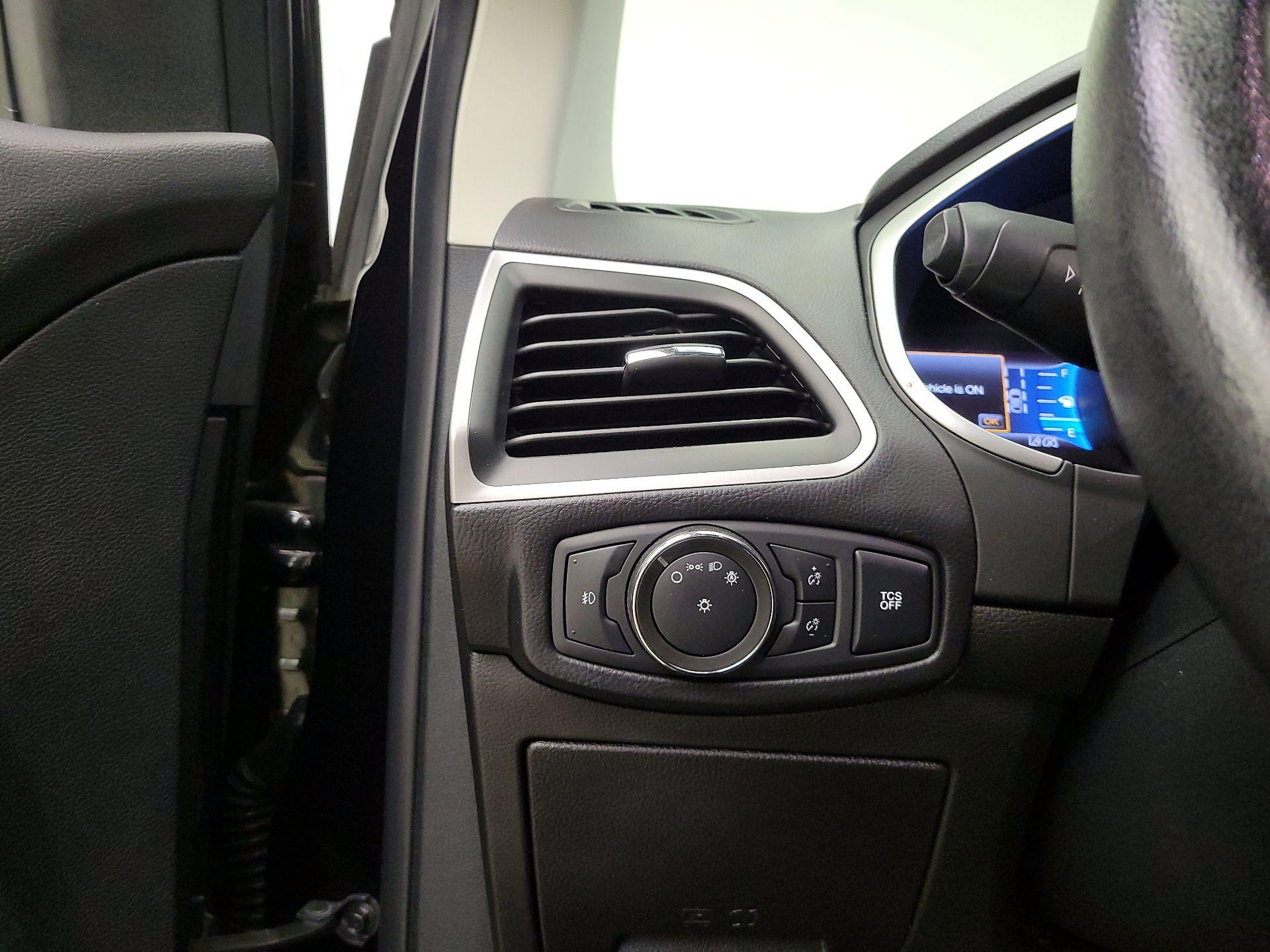 Thumbnail: 2021 Ford Edge - 13