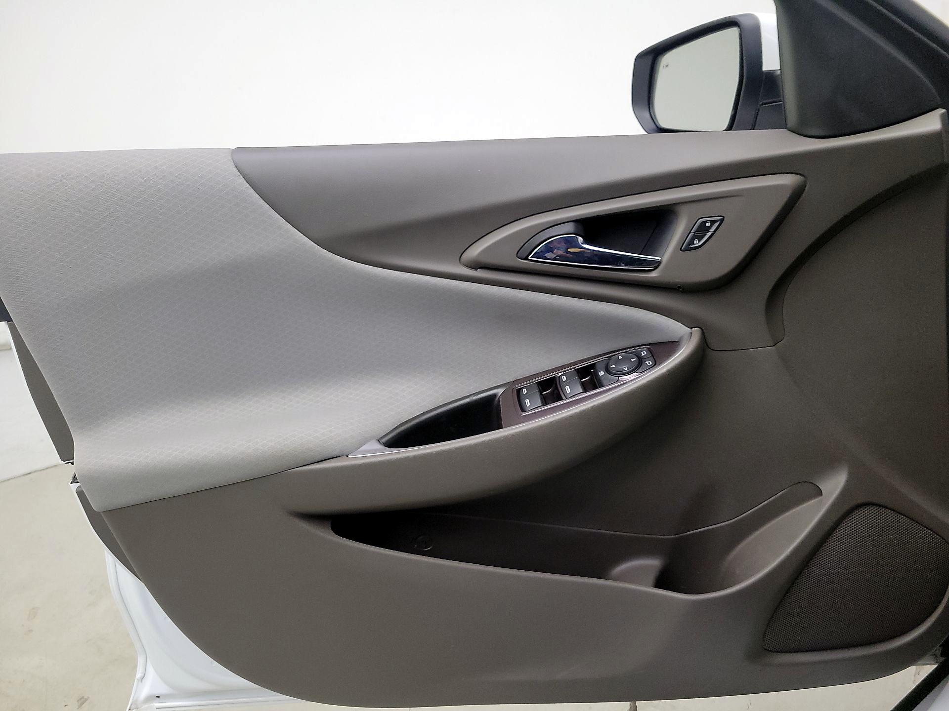 Thumbnail: 2021 Chevrolet Malibu - 12