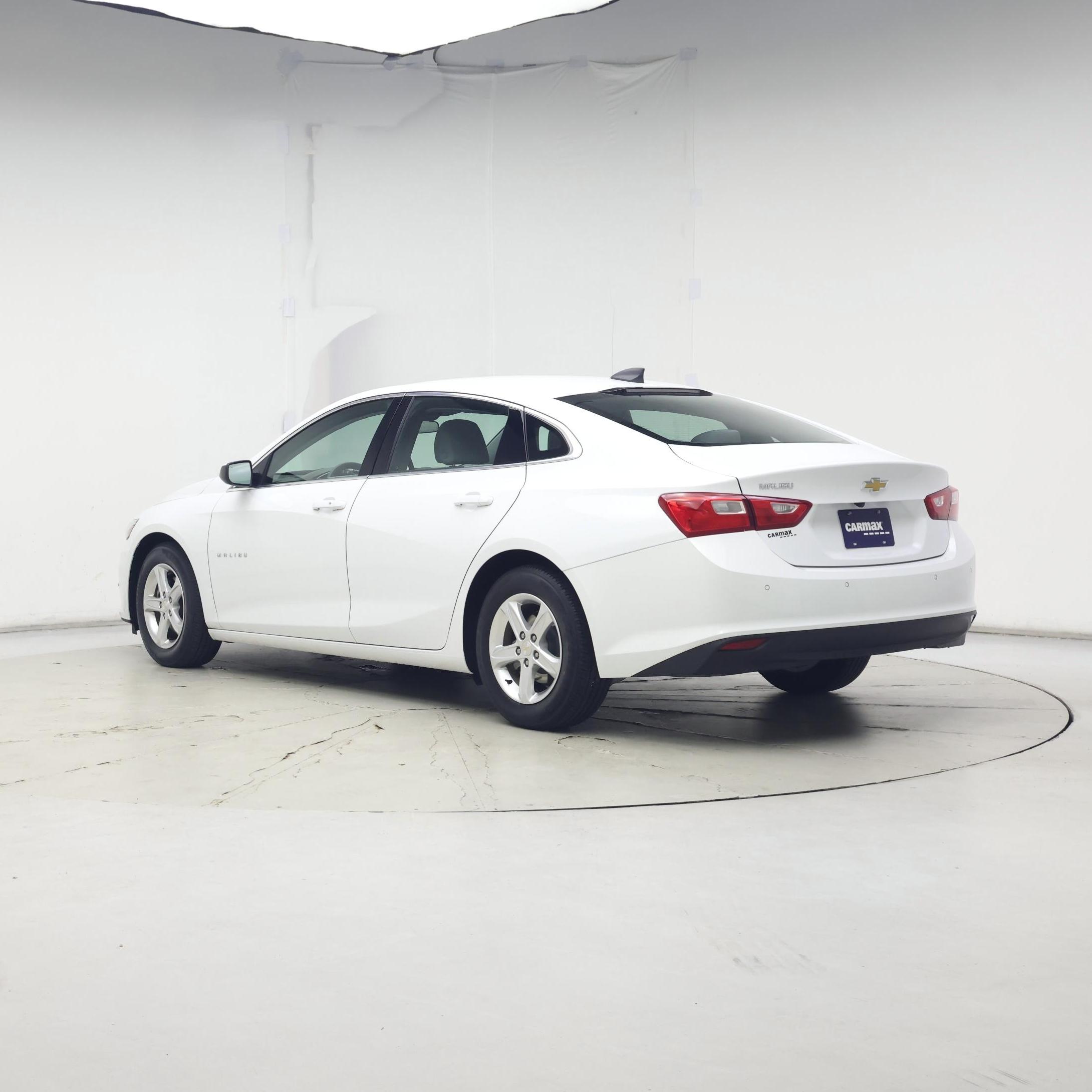 Thumbnail: 2021 Chevrolet Malibu - 2