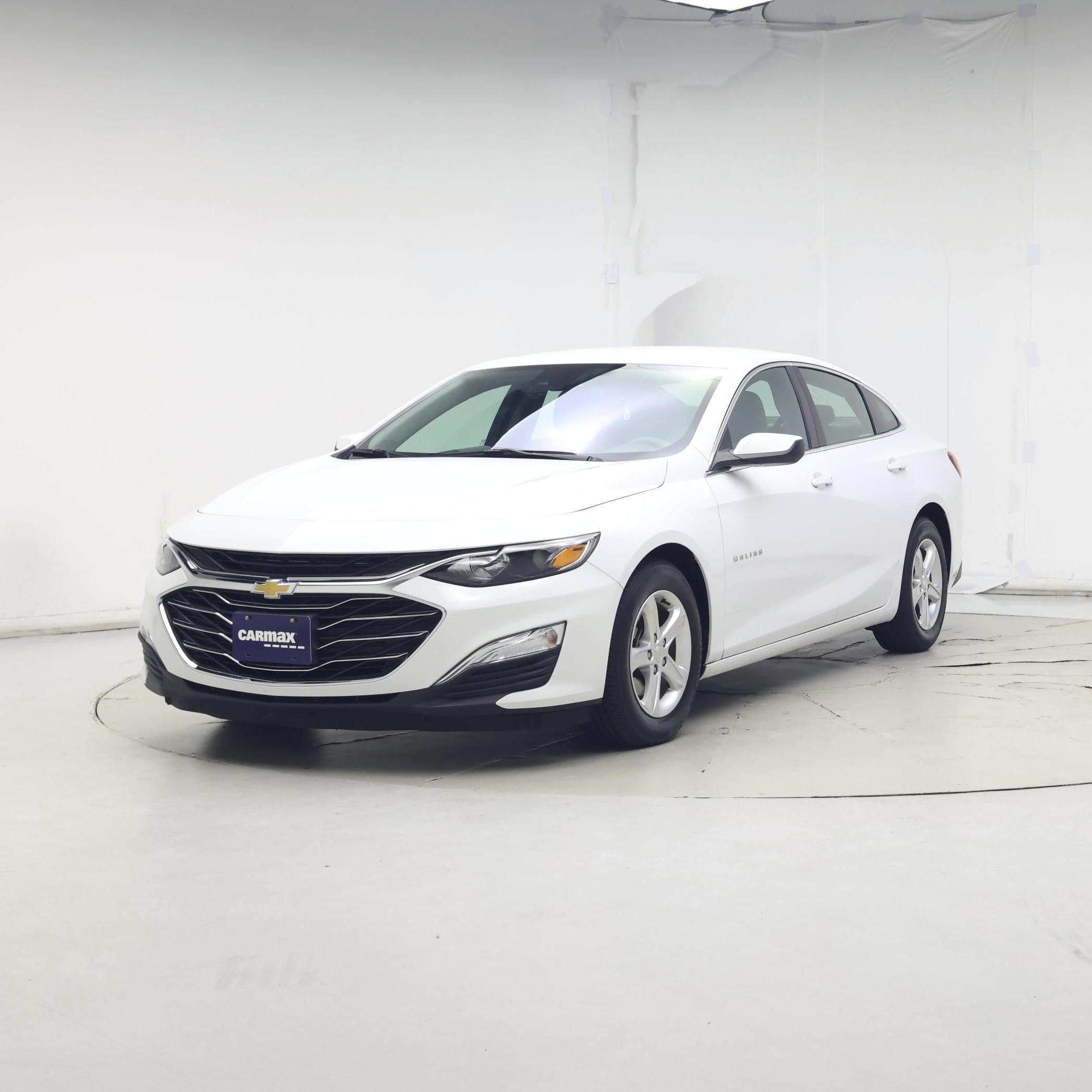 Thumbnail: 2021 Chevrolet Malibu - 4