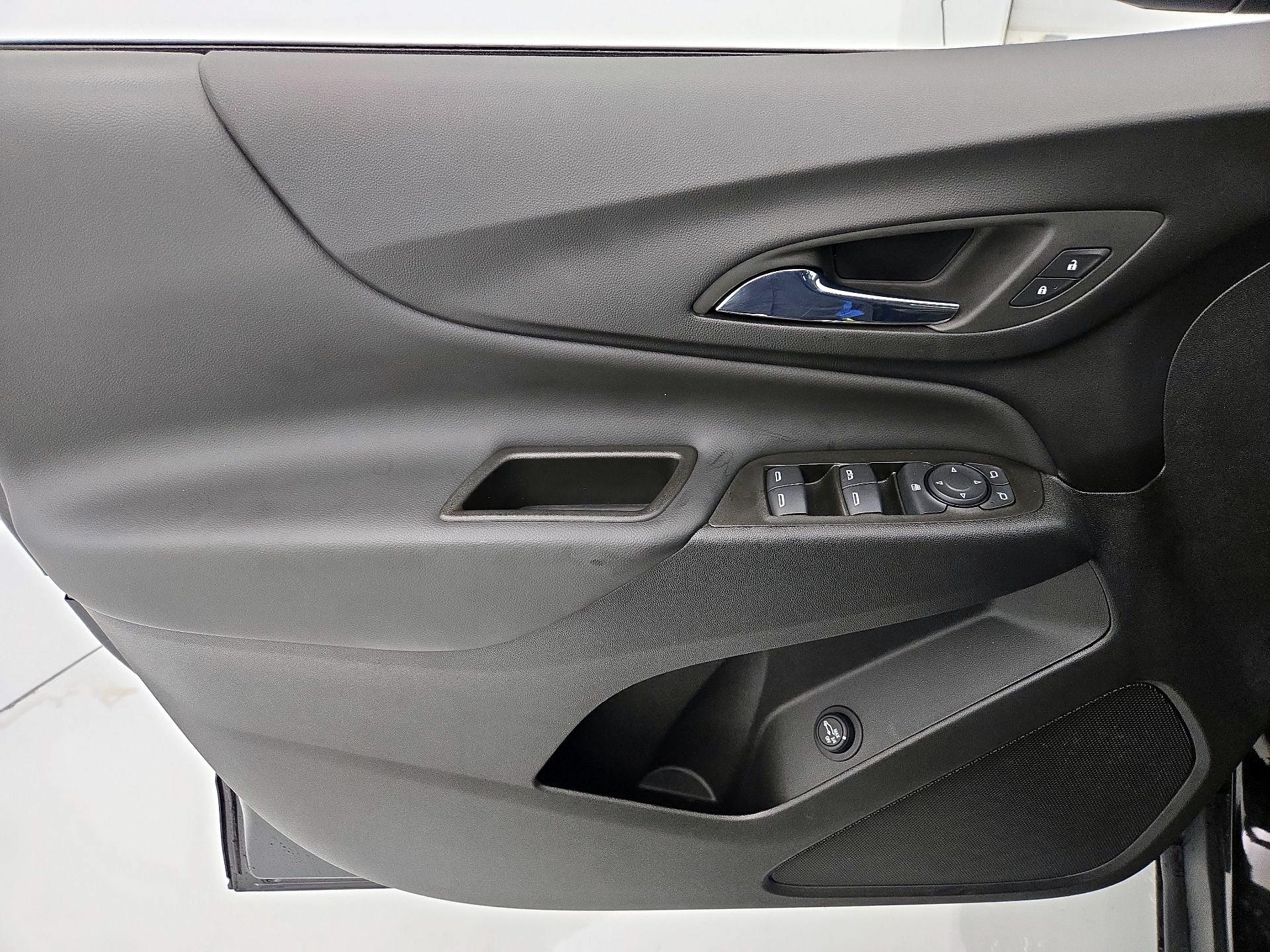 Thumbnail: 2023 Chevrolet Equinox - 12