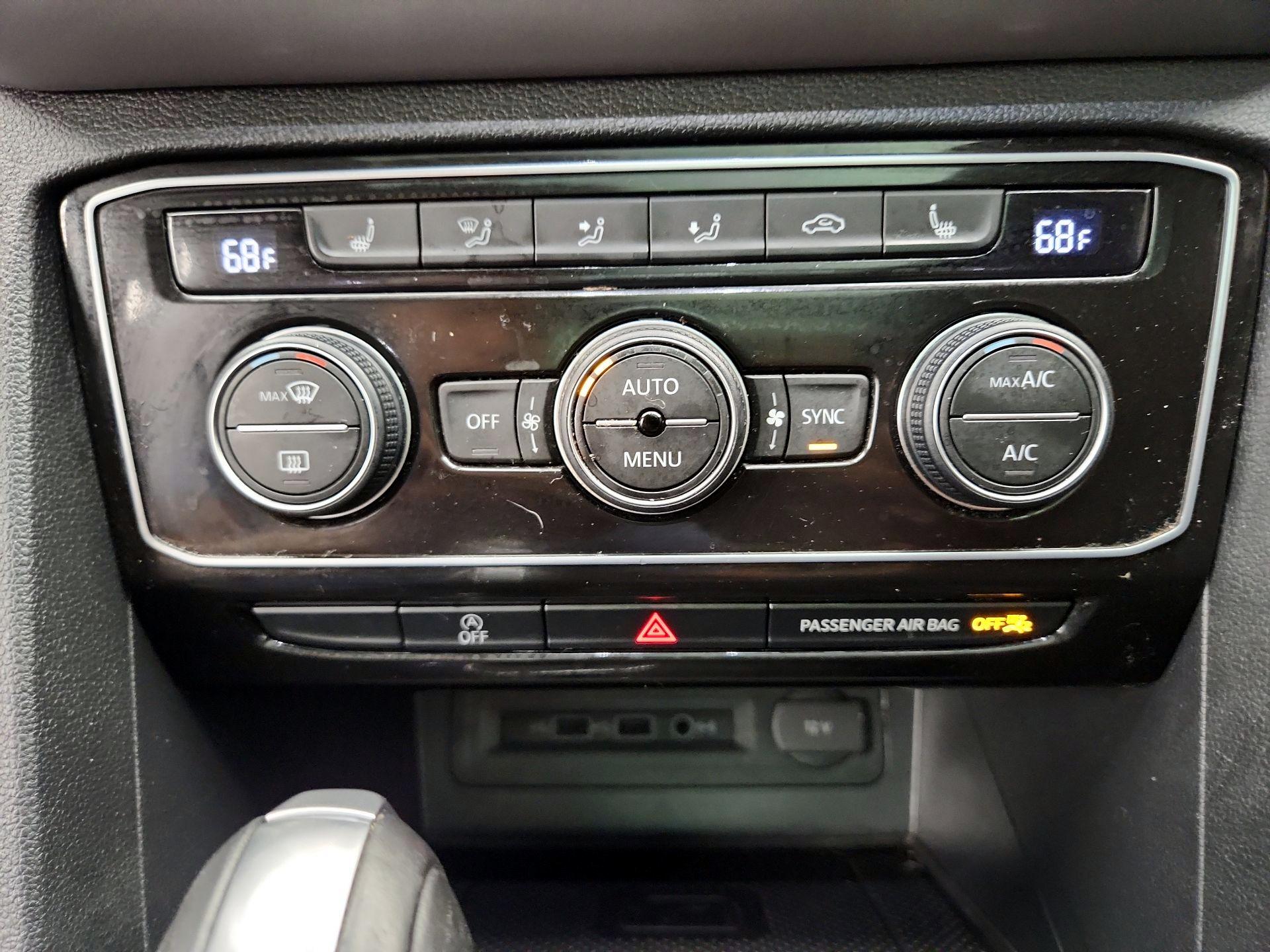 Thumbnail: 2020 Volkswagen Atlas - 17