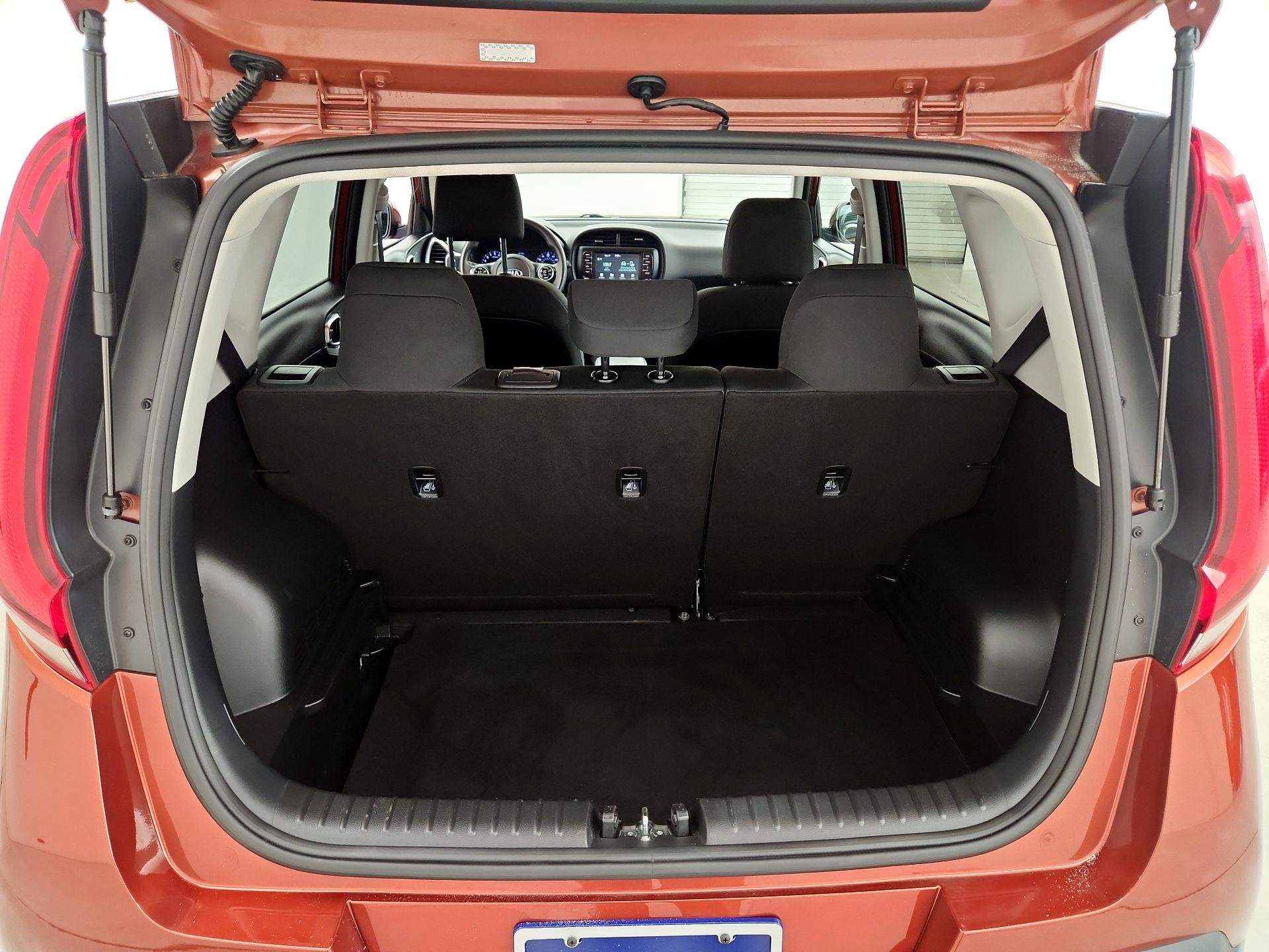 Thumbnail: 2020 Kia Soul - 18