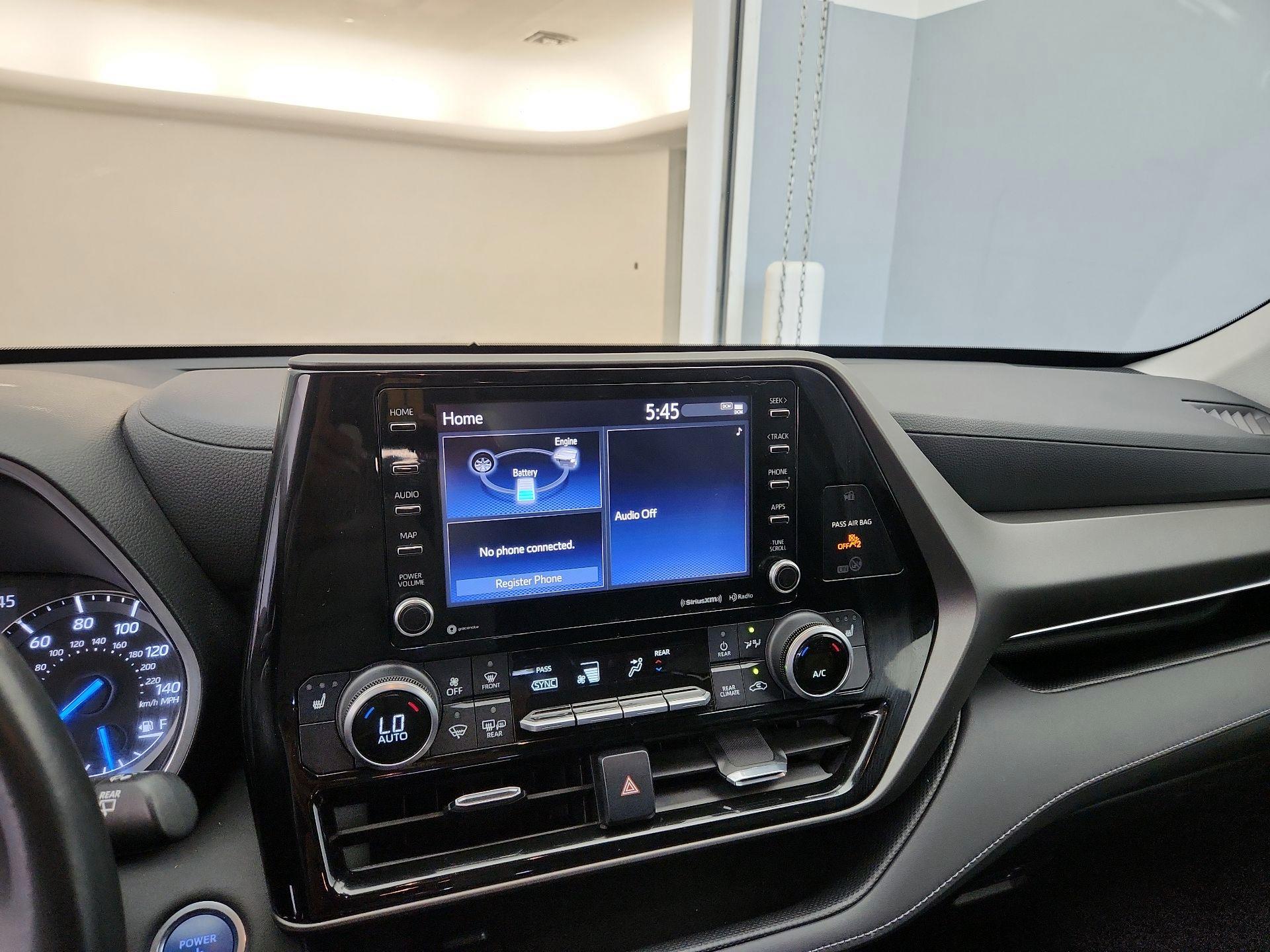 Thumbnail: 2021 Toyota Highlander - 15