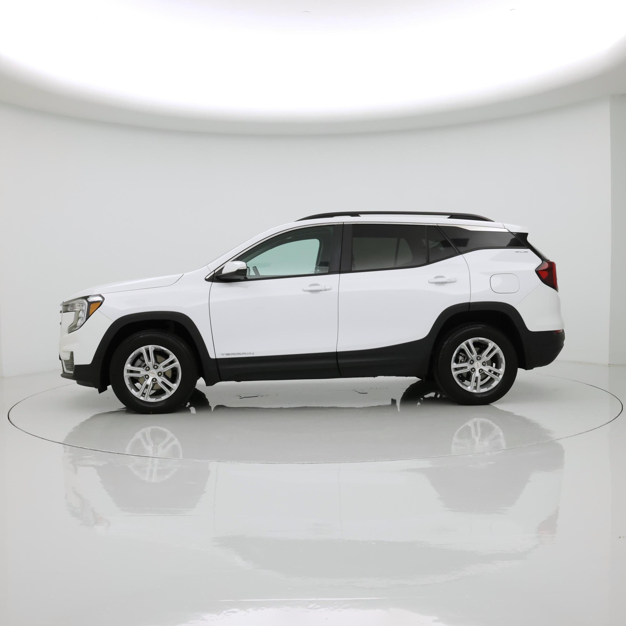 Thumbnail: 2023 GMC Terrain - 3