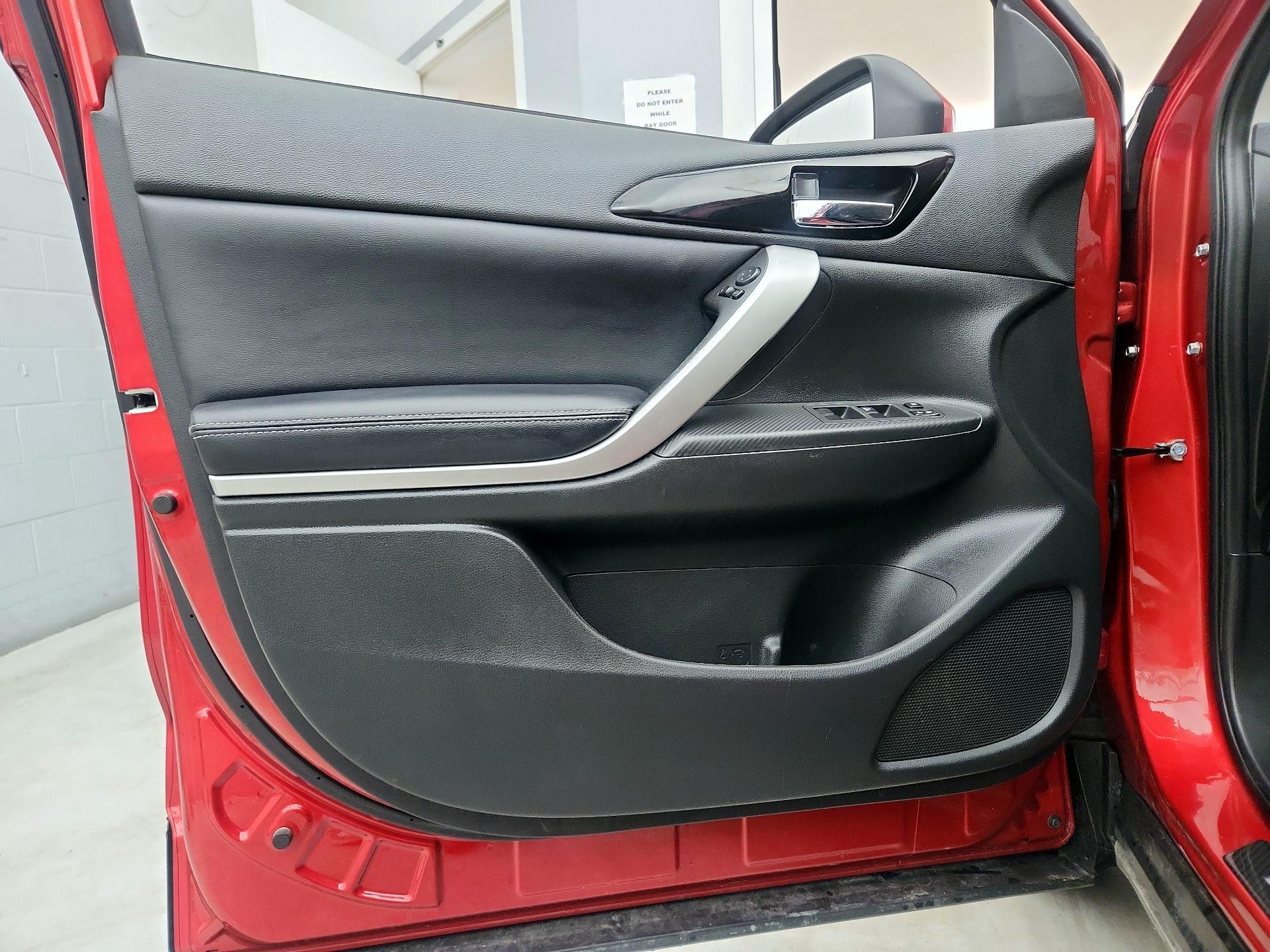 Thumbnail: 2023 Mitsubishi Eclipse Cross - 12