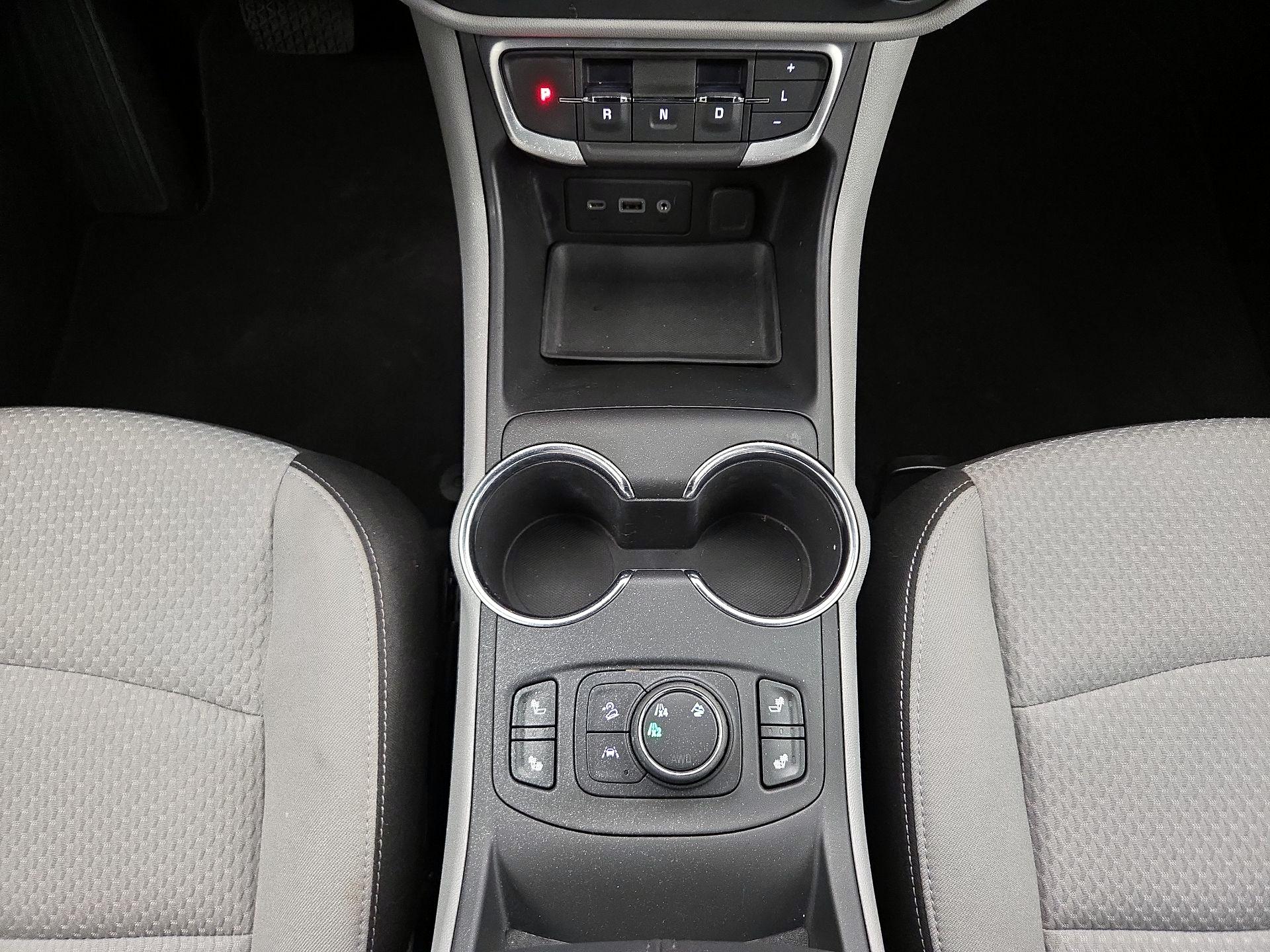 Thumbnail: 2023 GMC Terrain - 17