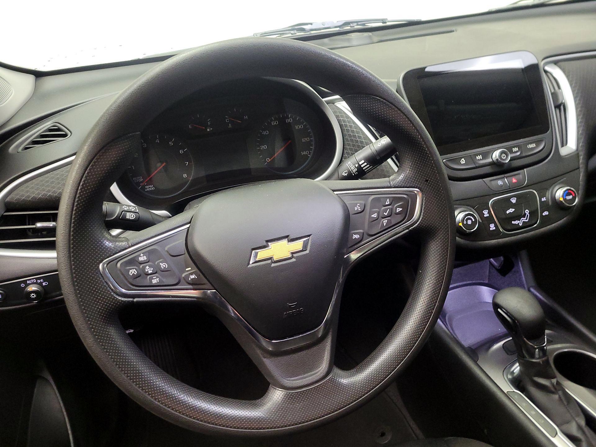 Thumbnail: 2023 Chevrolet Malibu - 10
