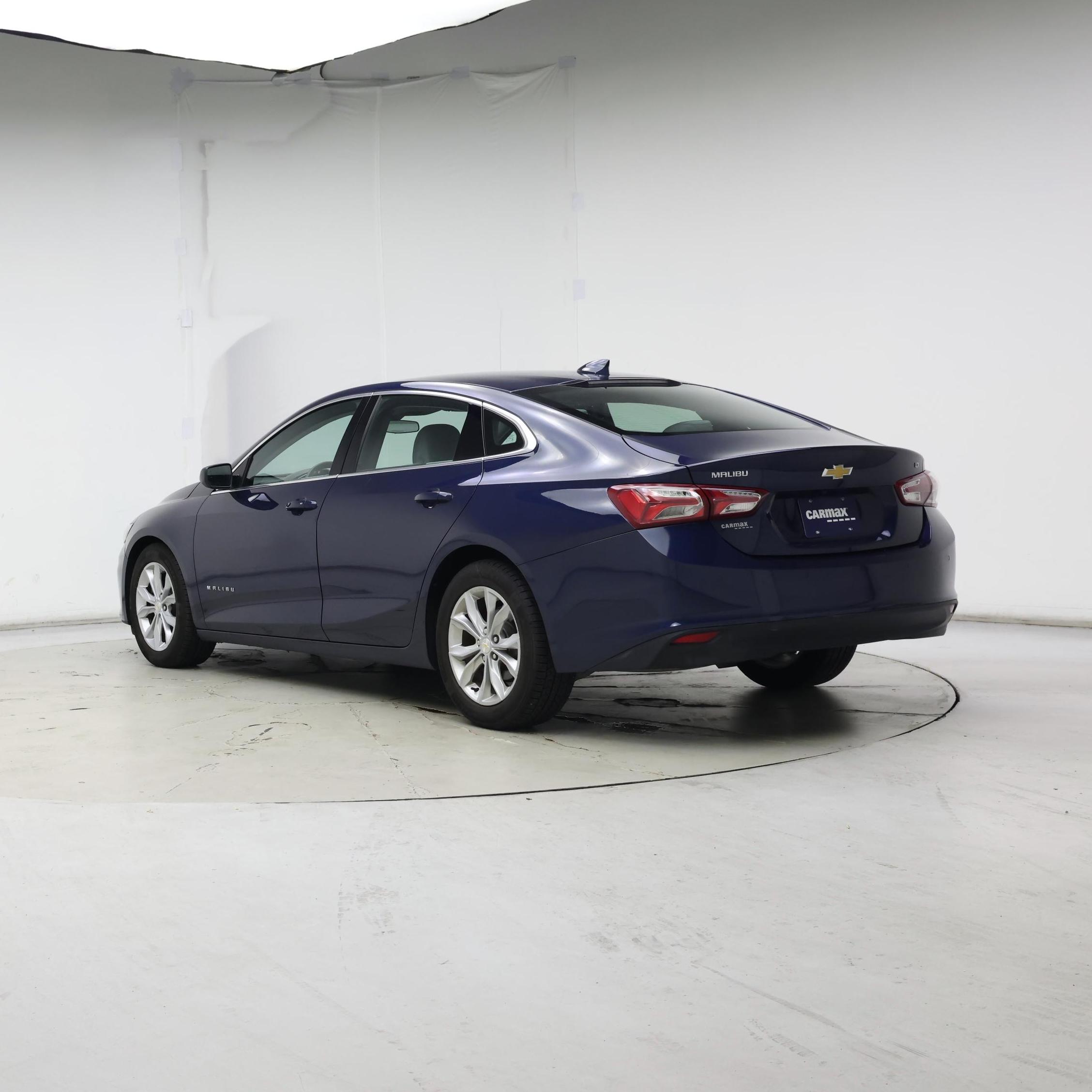 Thumbnail: 2022 Chevrolet Malibu - 2