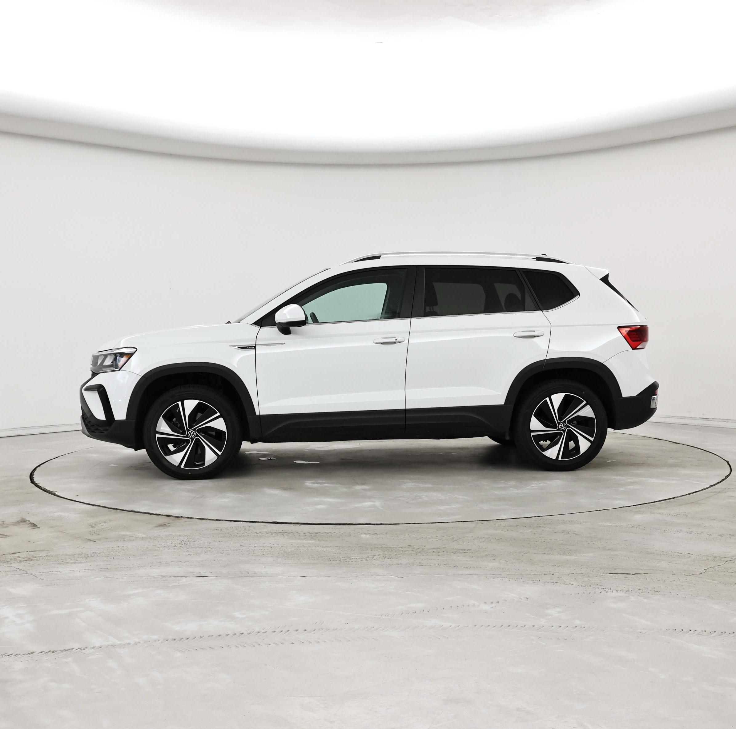 Thumbnail: 2023 Volkswagen Taos - 3