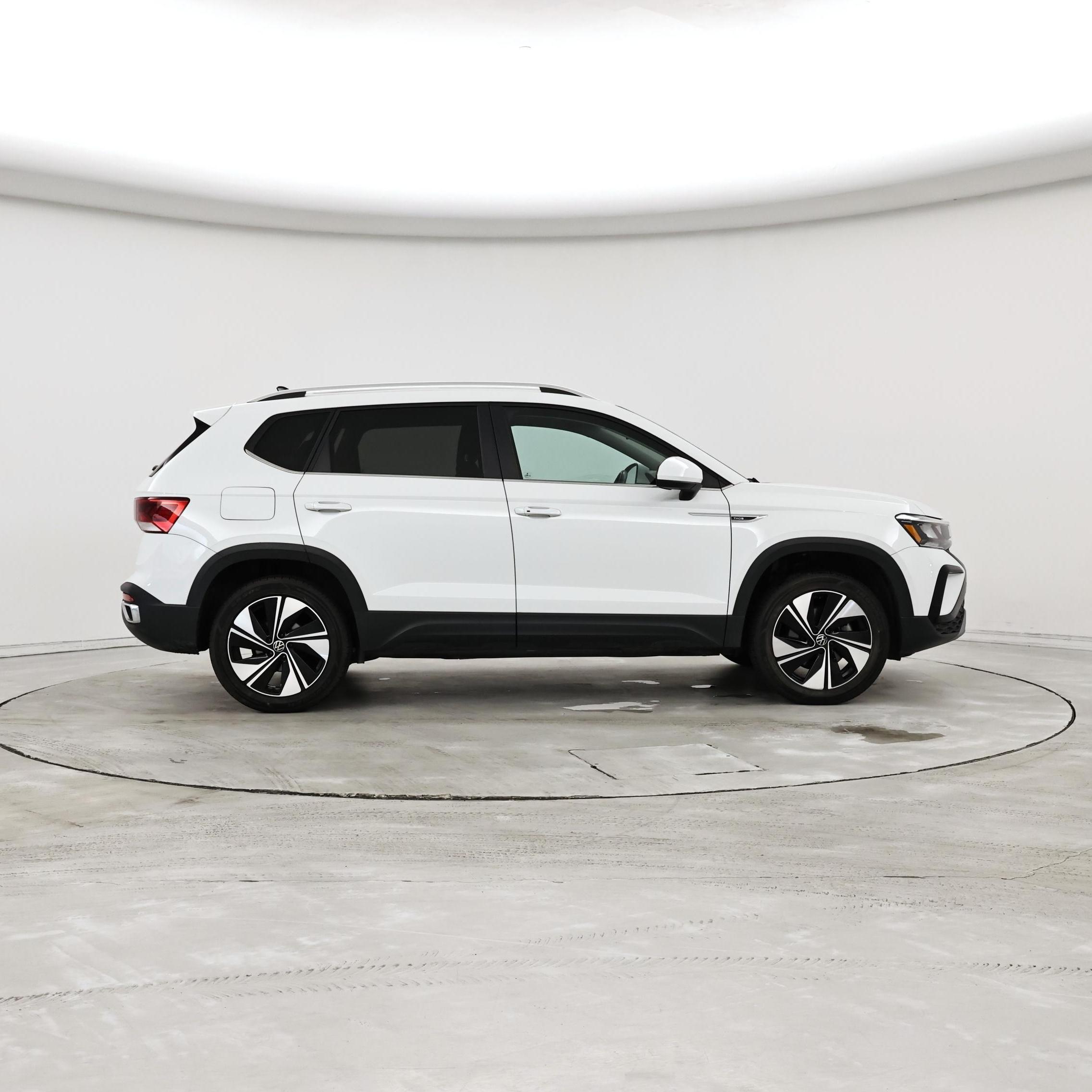 Thumbnail: 2023 Volkswagen Taos - 7