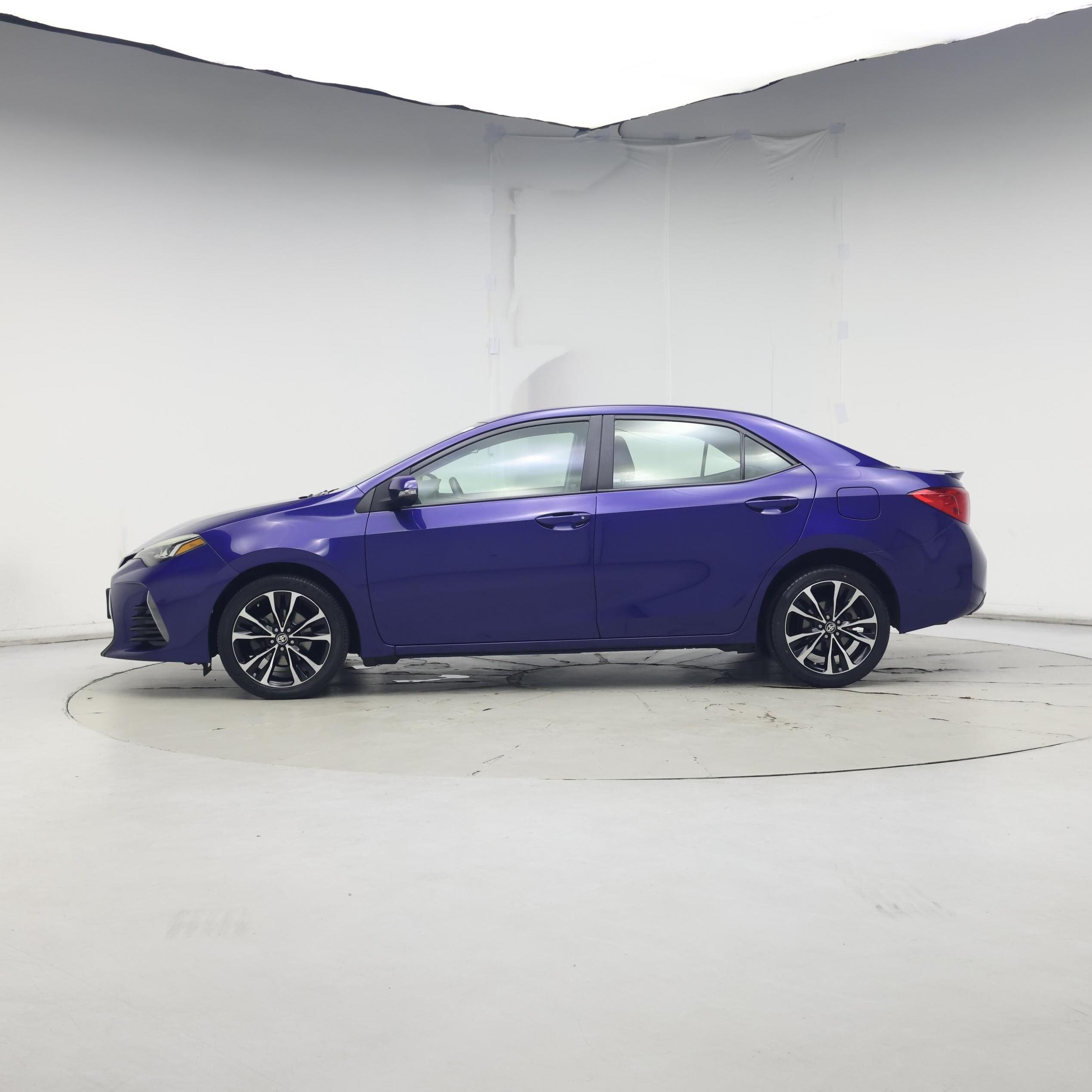 Thumbnail: 2017 Toyota Corolla - 3