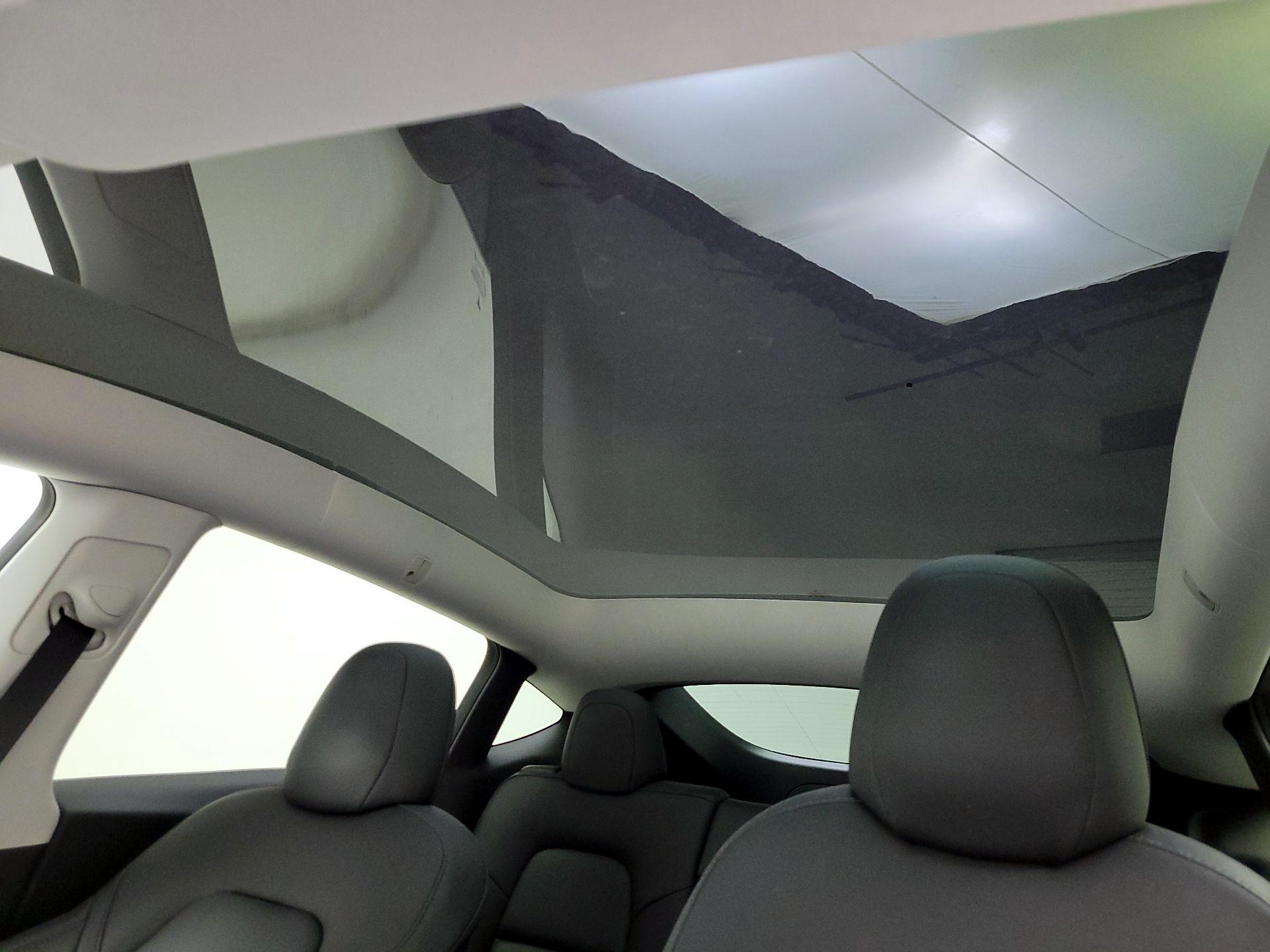 Thumbnail: 2021 Tesla Model Y - 19