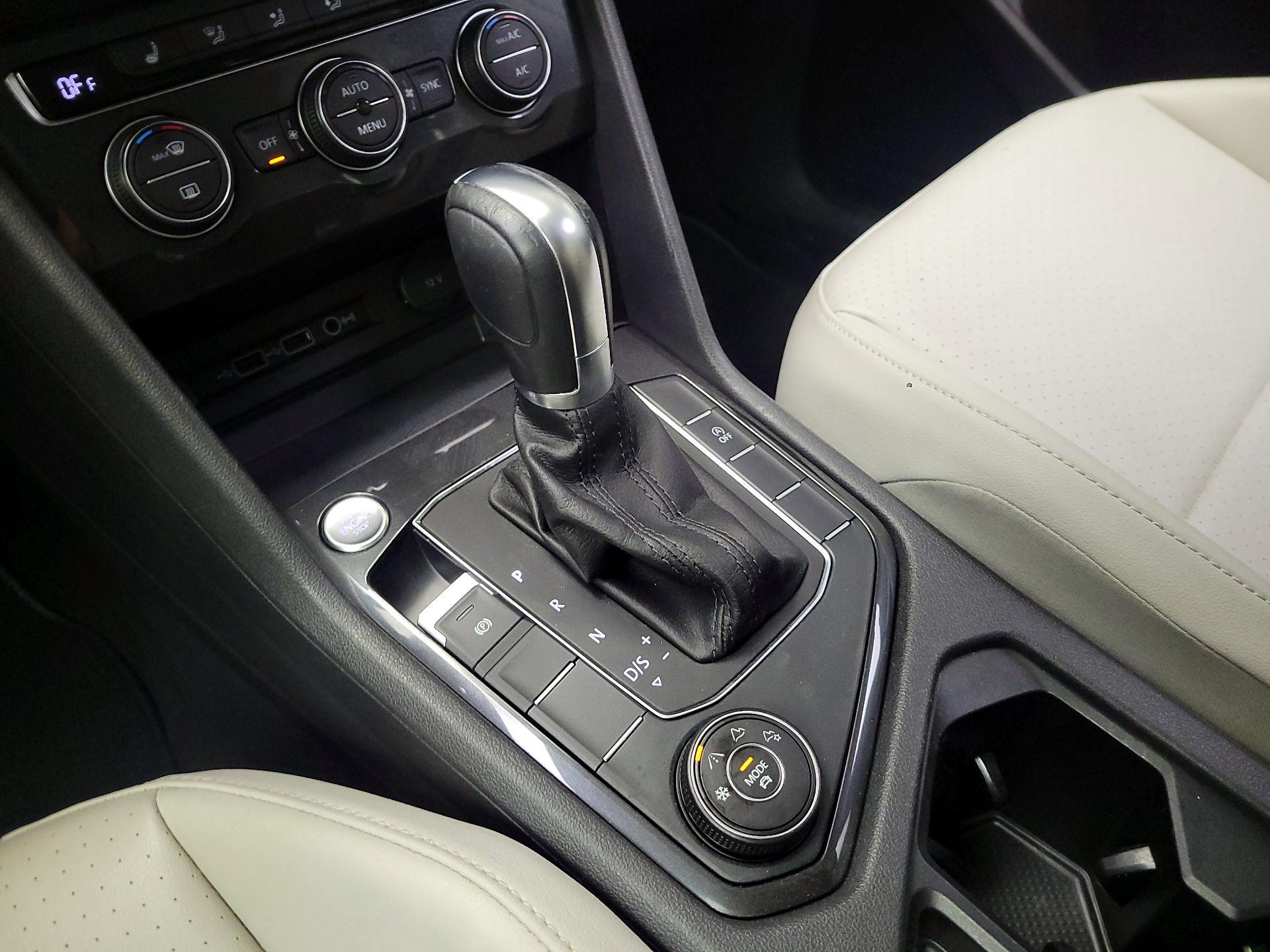 Thumbnail: 2019 Volkswagen Tiguan - 17