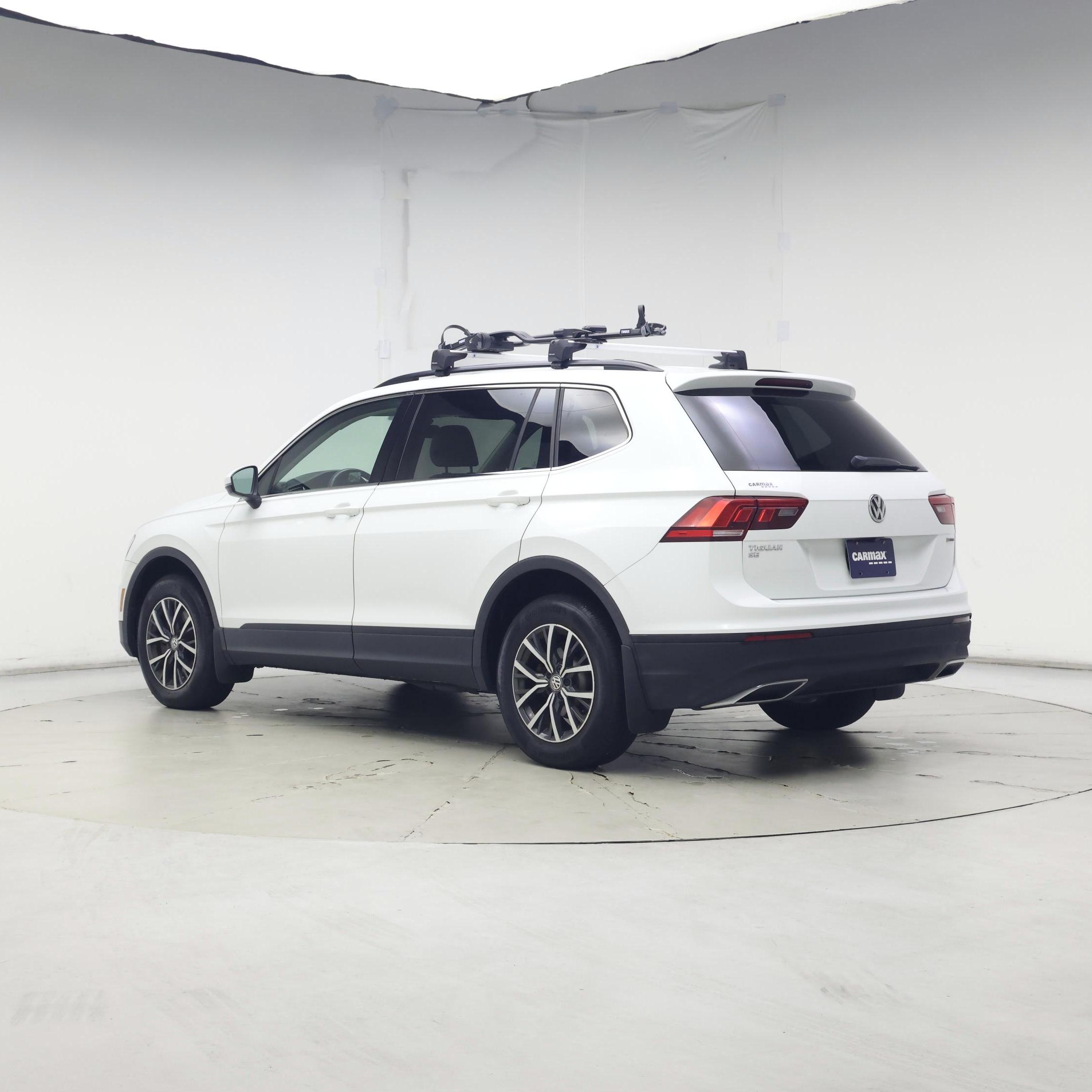 Thumbnail: 2019 Volkswagen Tiguan - 2