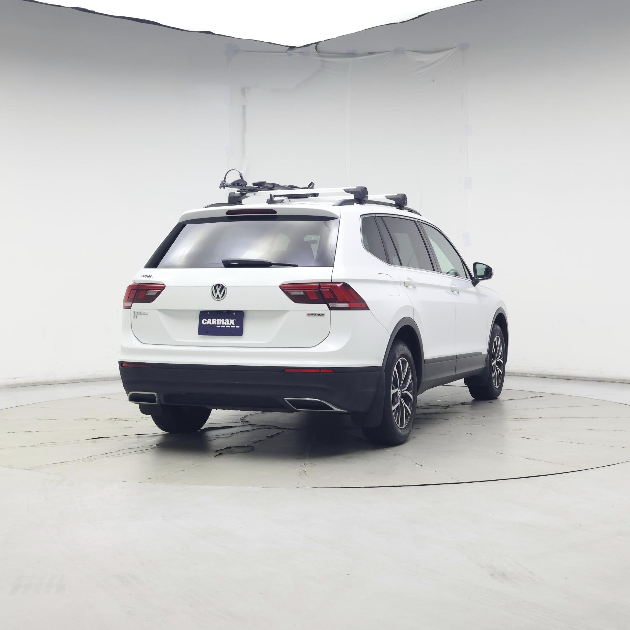 Thumbnail: 2019 Volkswagen Tiguan - 8