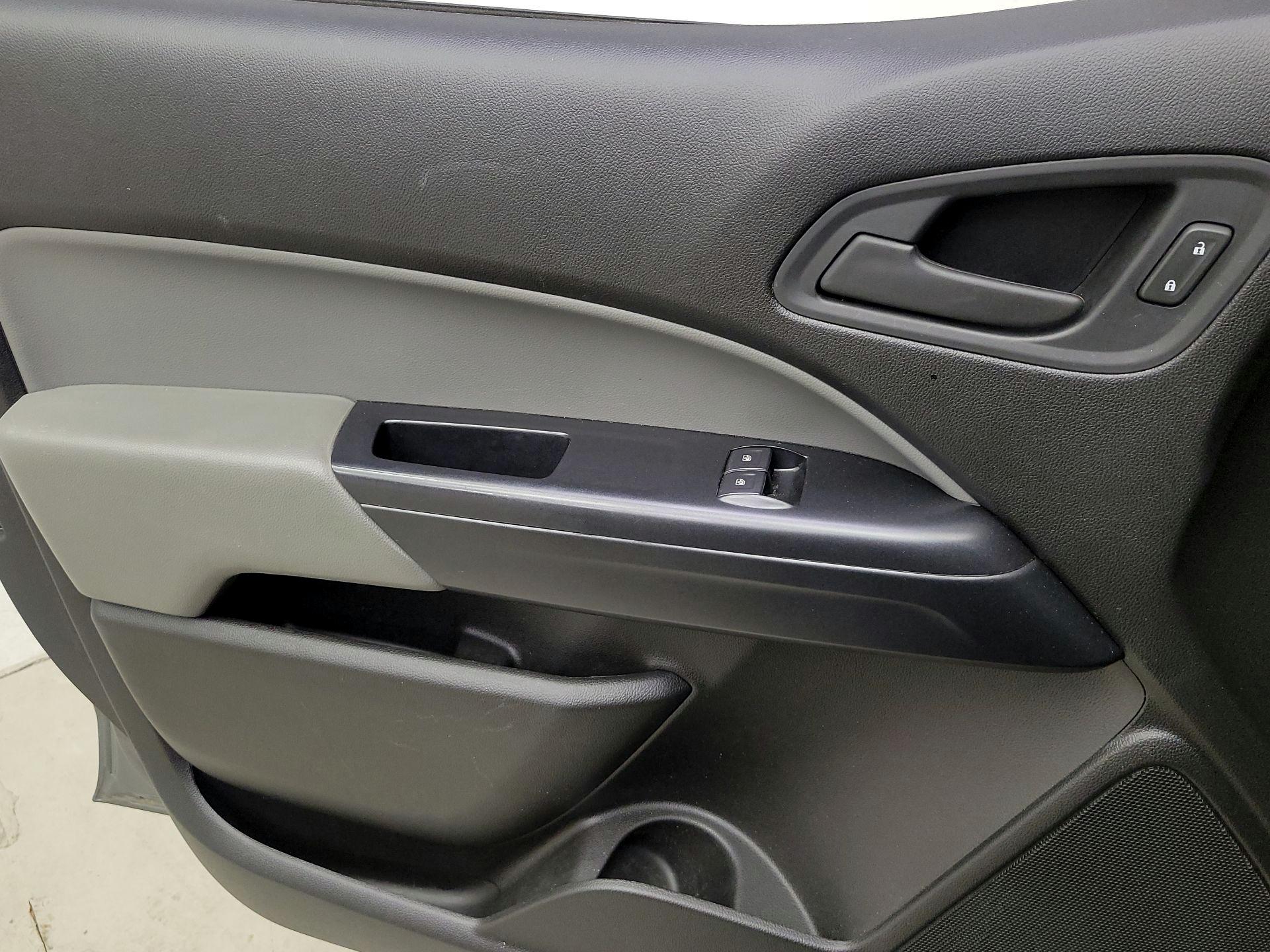 Thumbnail: 2019 Chevrolet Colorado - 12