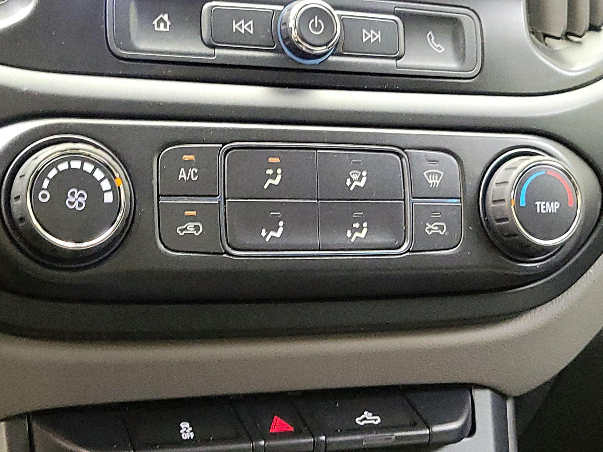 Thumbnail: 2019 Chevrolet Colorado - 16