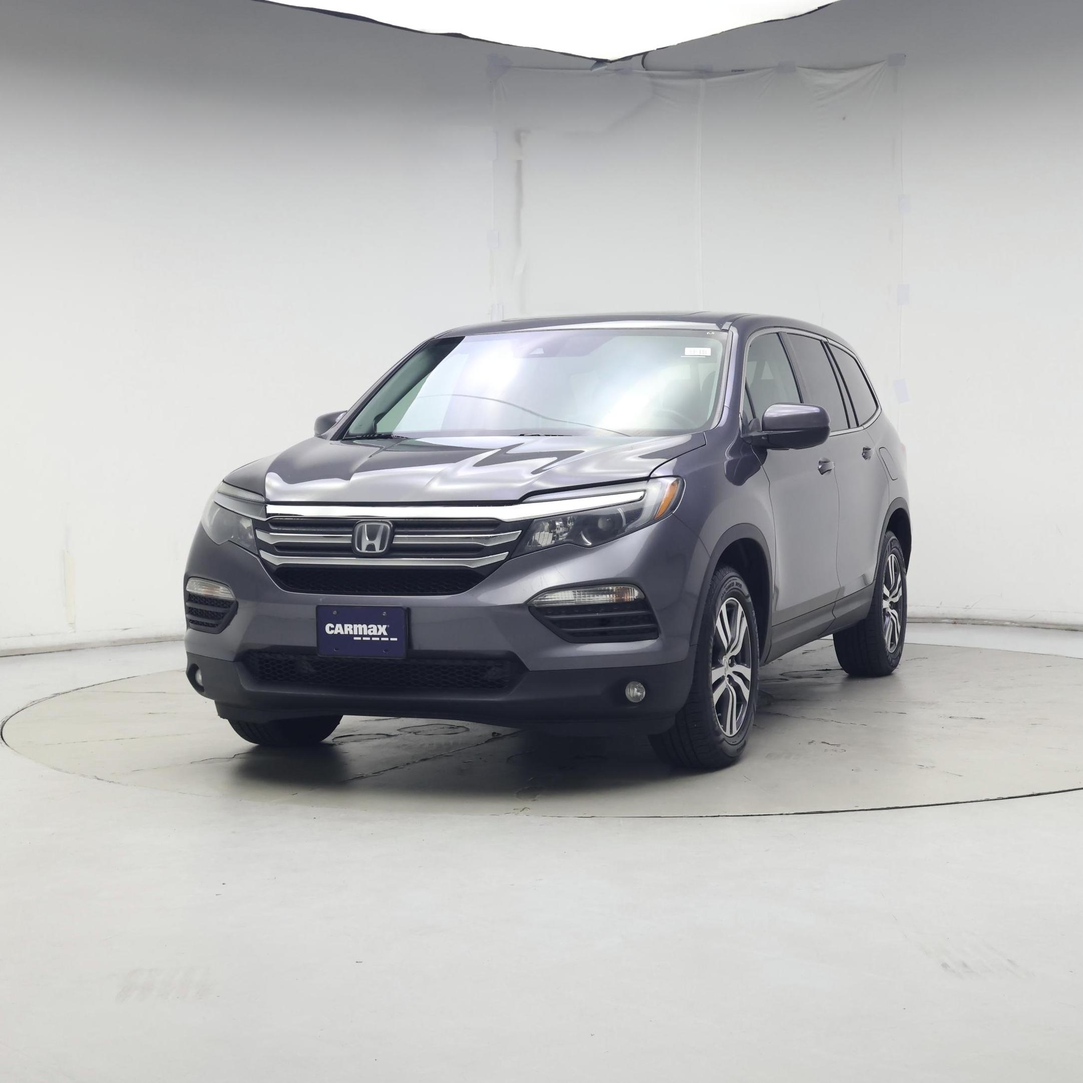 Thumbnail: 2017 Honda Pilot - 4
