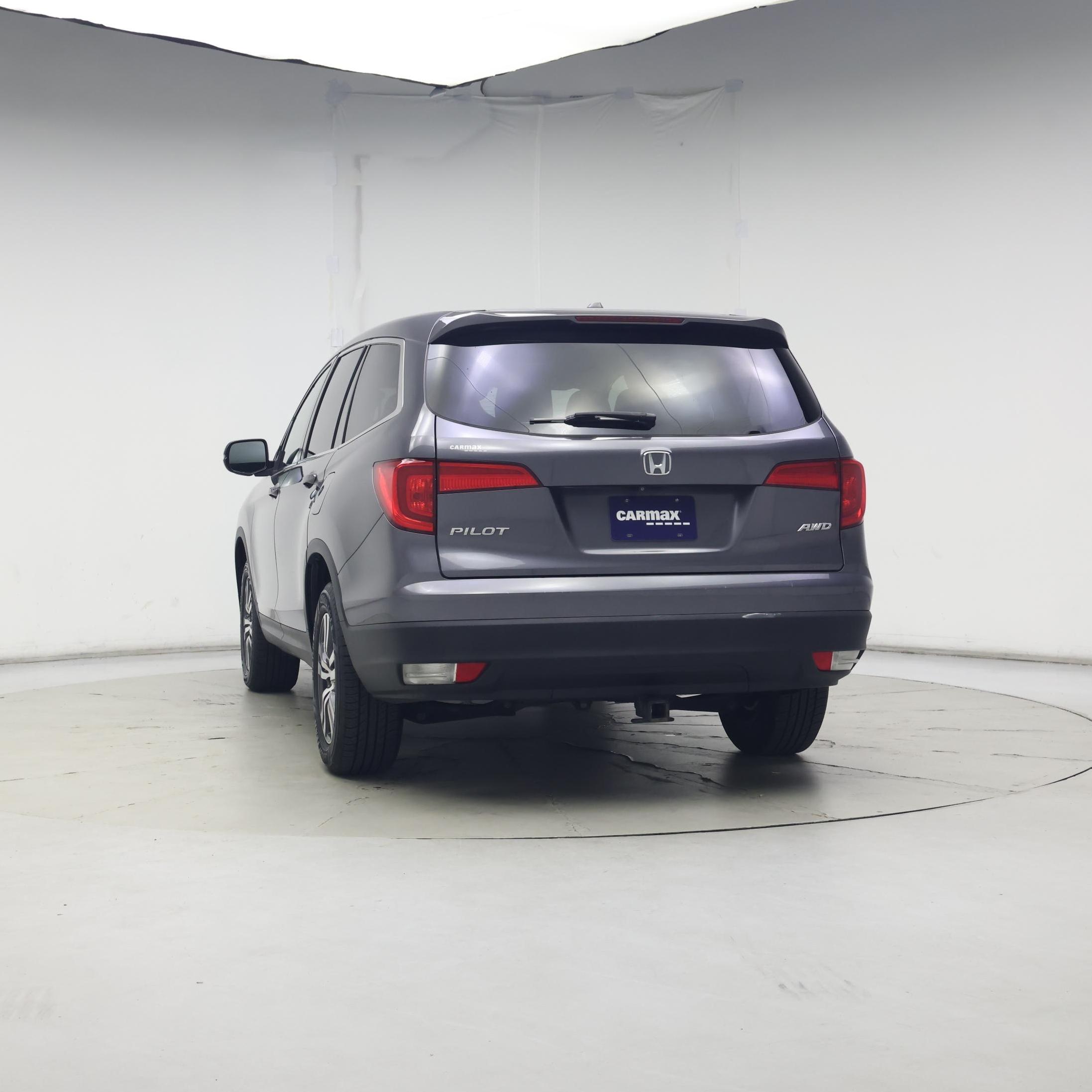 Thumbnail: 2017 Honda Pilot - 6