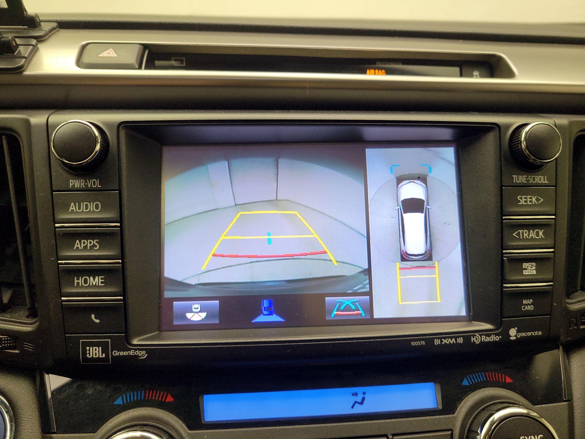 Thumbnail: 2016 Toyota RAV4 - 15