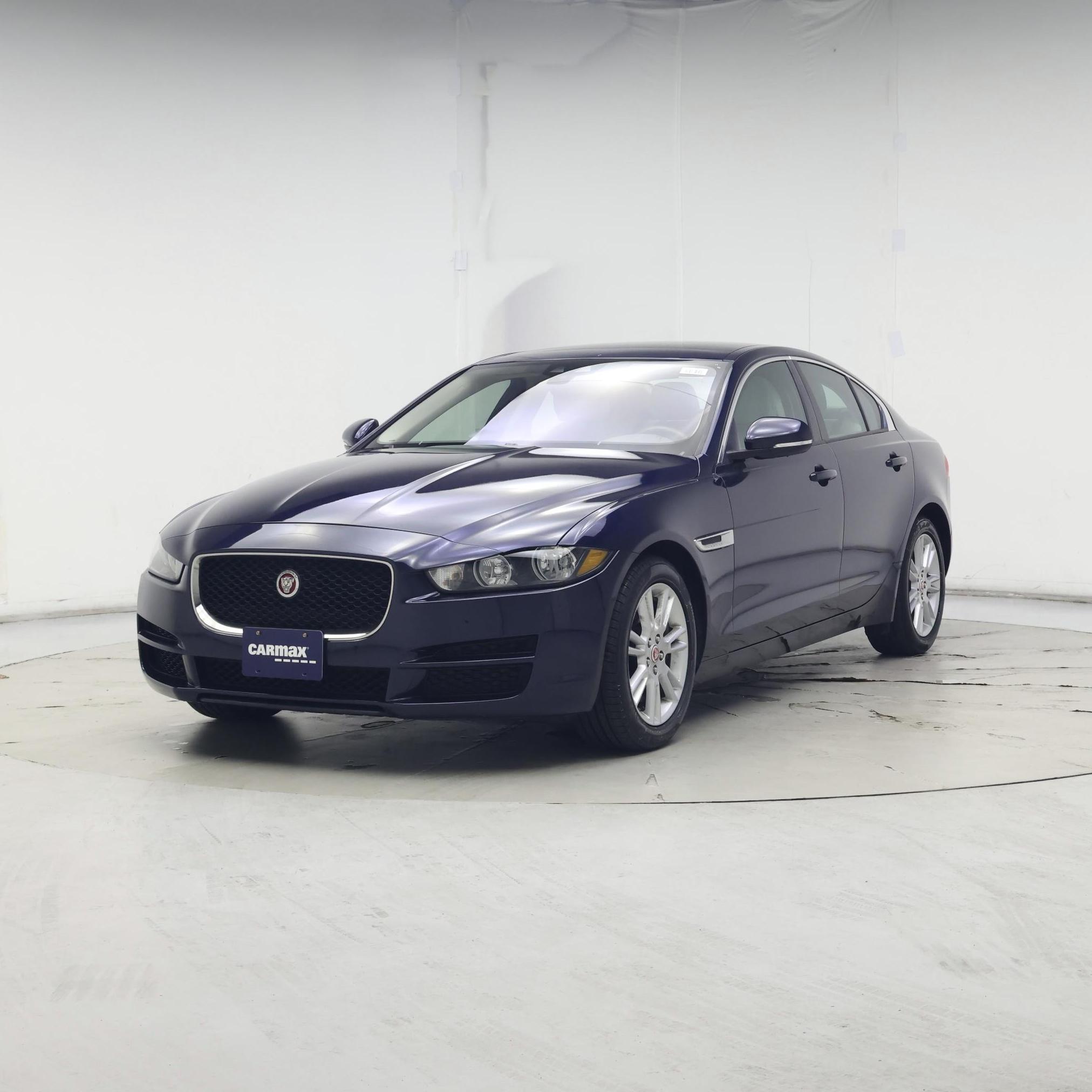 Thumbnail: 2018 Jaguar XE - 4