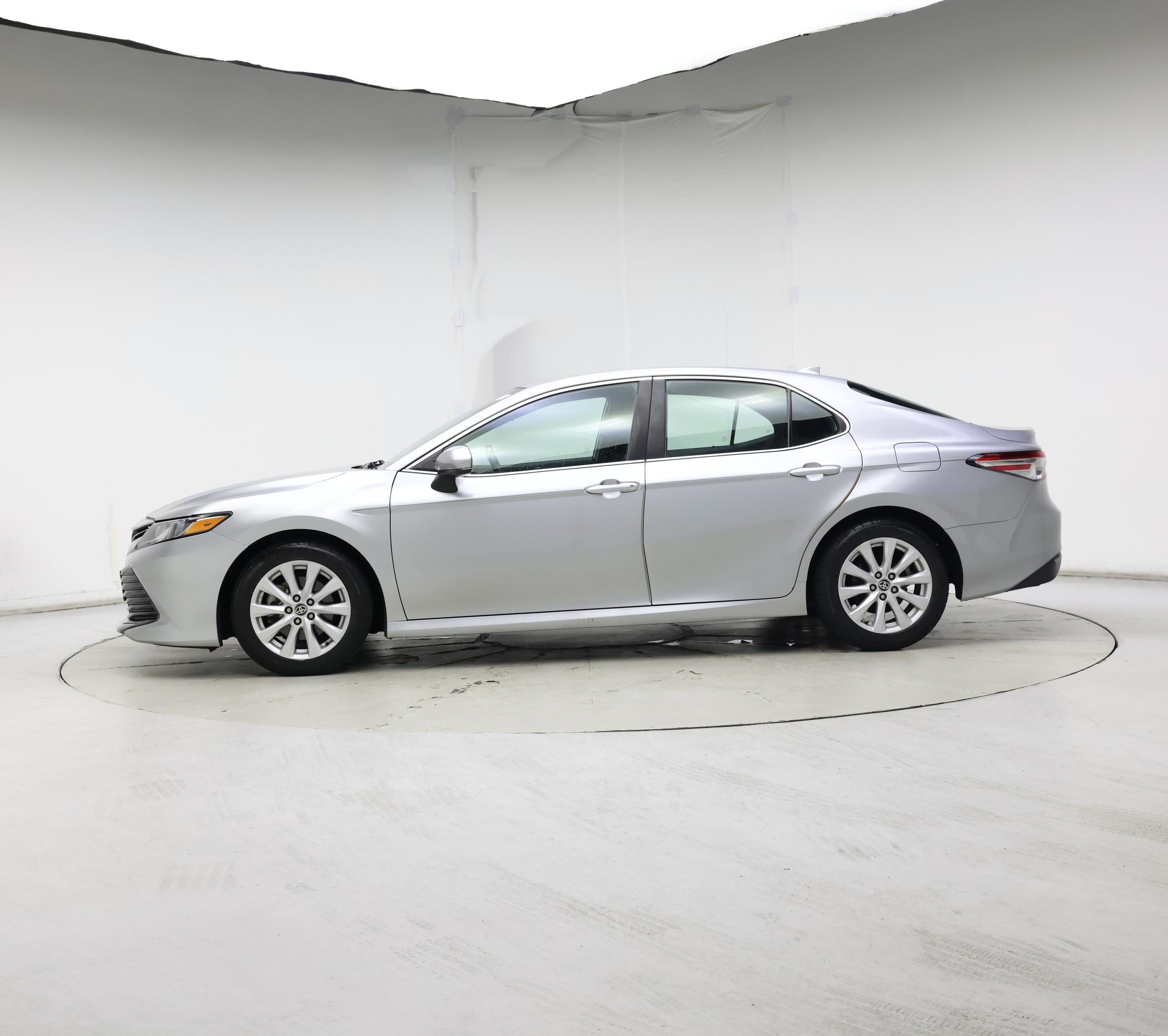 Thumbnail: 2020 Toyota Camry - 3