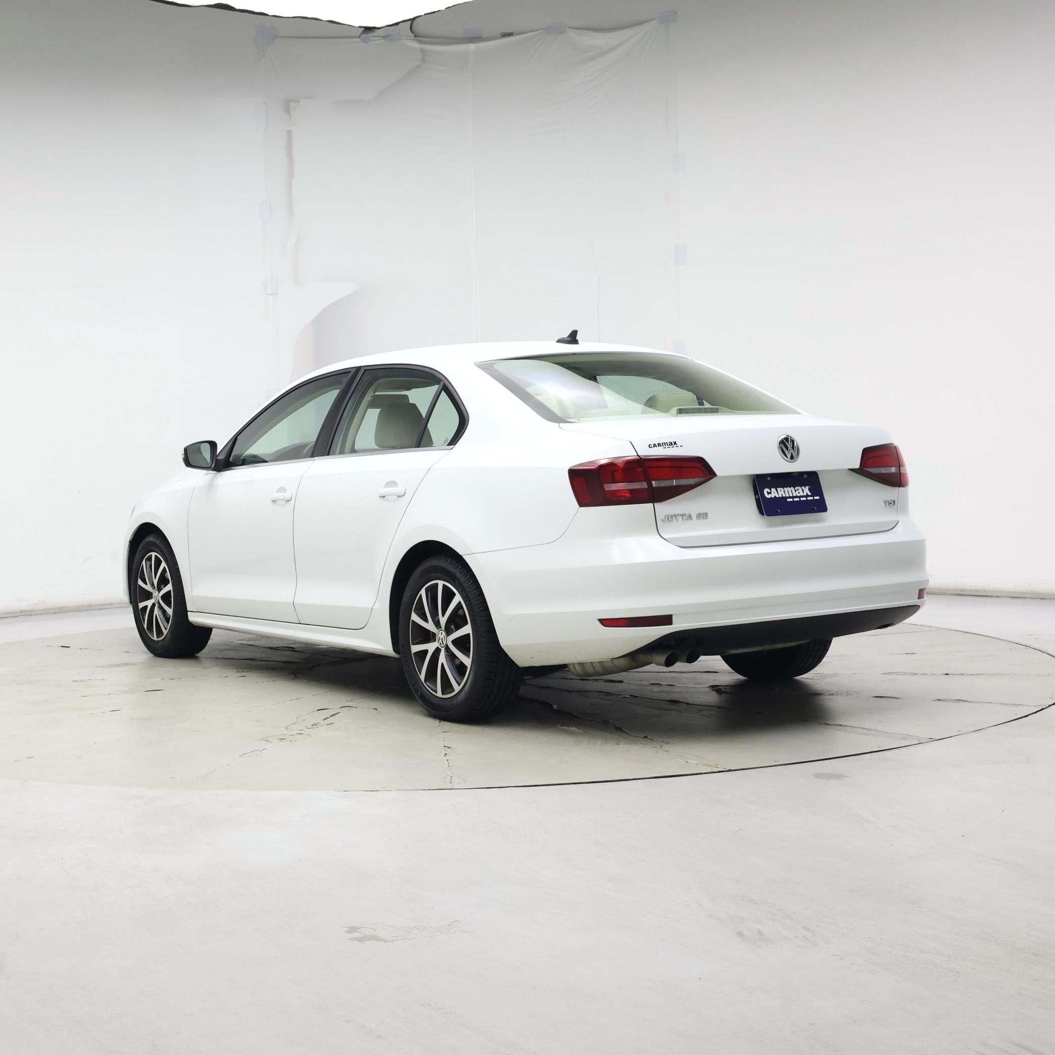 Thumbnail: 2017 Volkswagen Jetta - 2