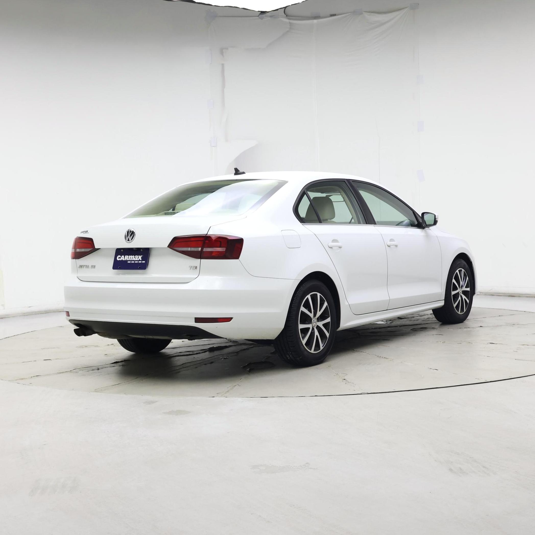 Thumbnail: 2017 Volkswagen Jetta - 8