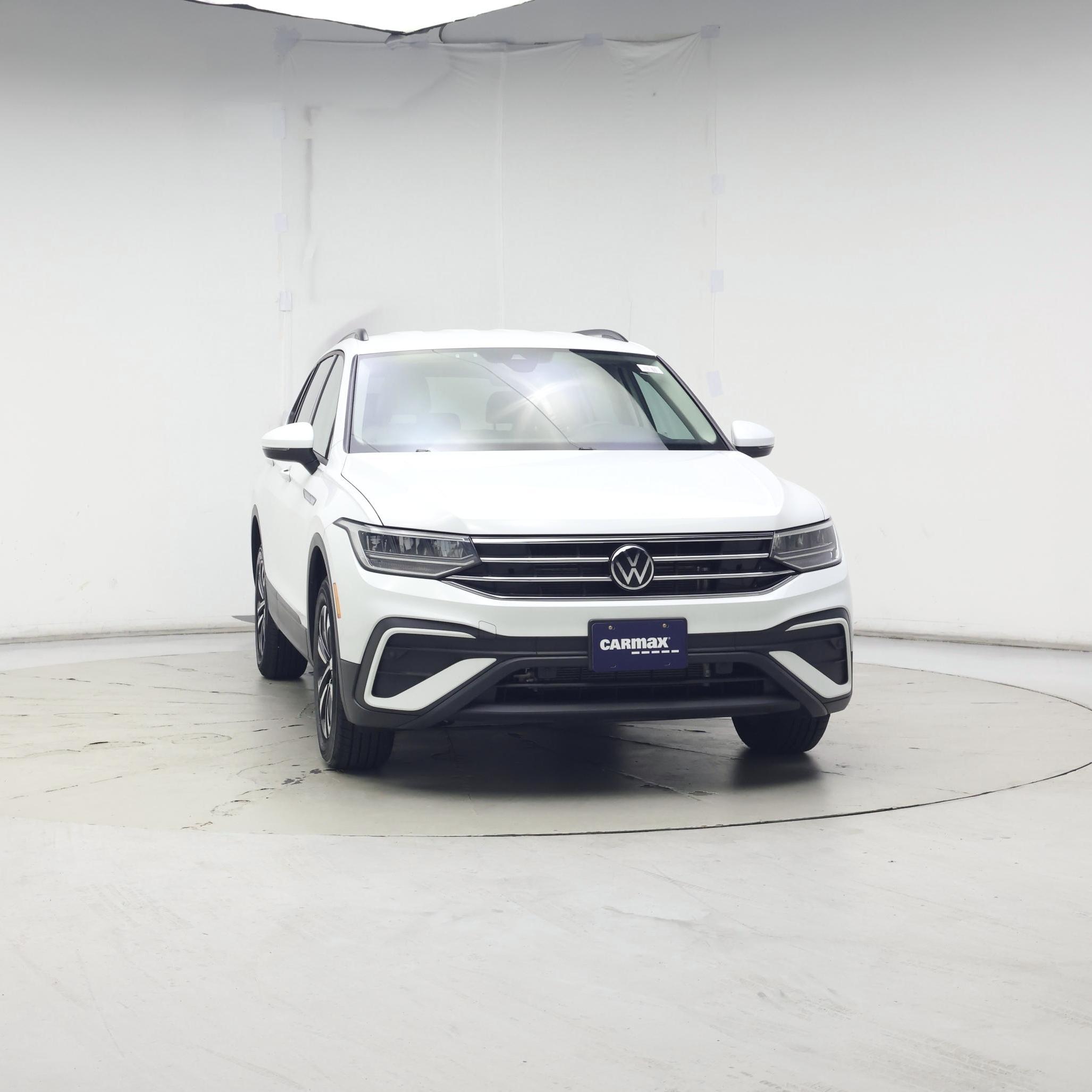 Thumbnail: 2022 Volkswagen Tiguan - 5