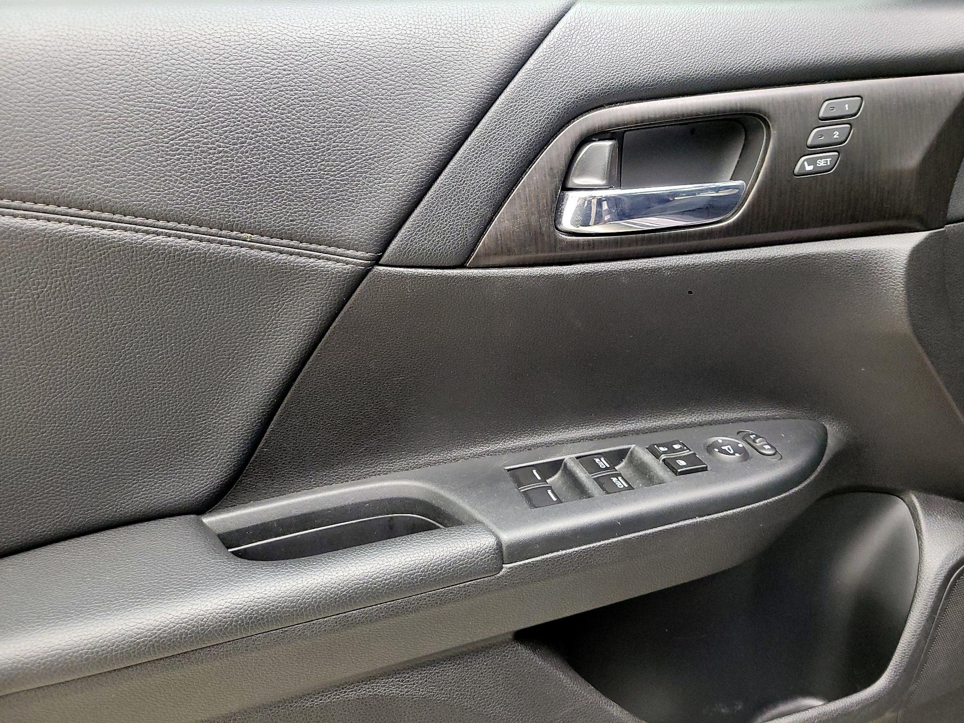 Thumbnail: 2014 Honda Accord - 12