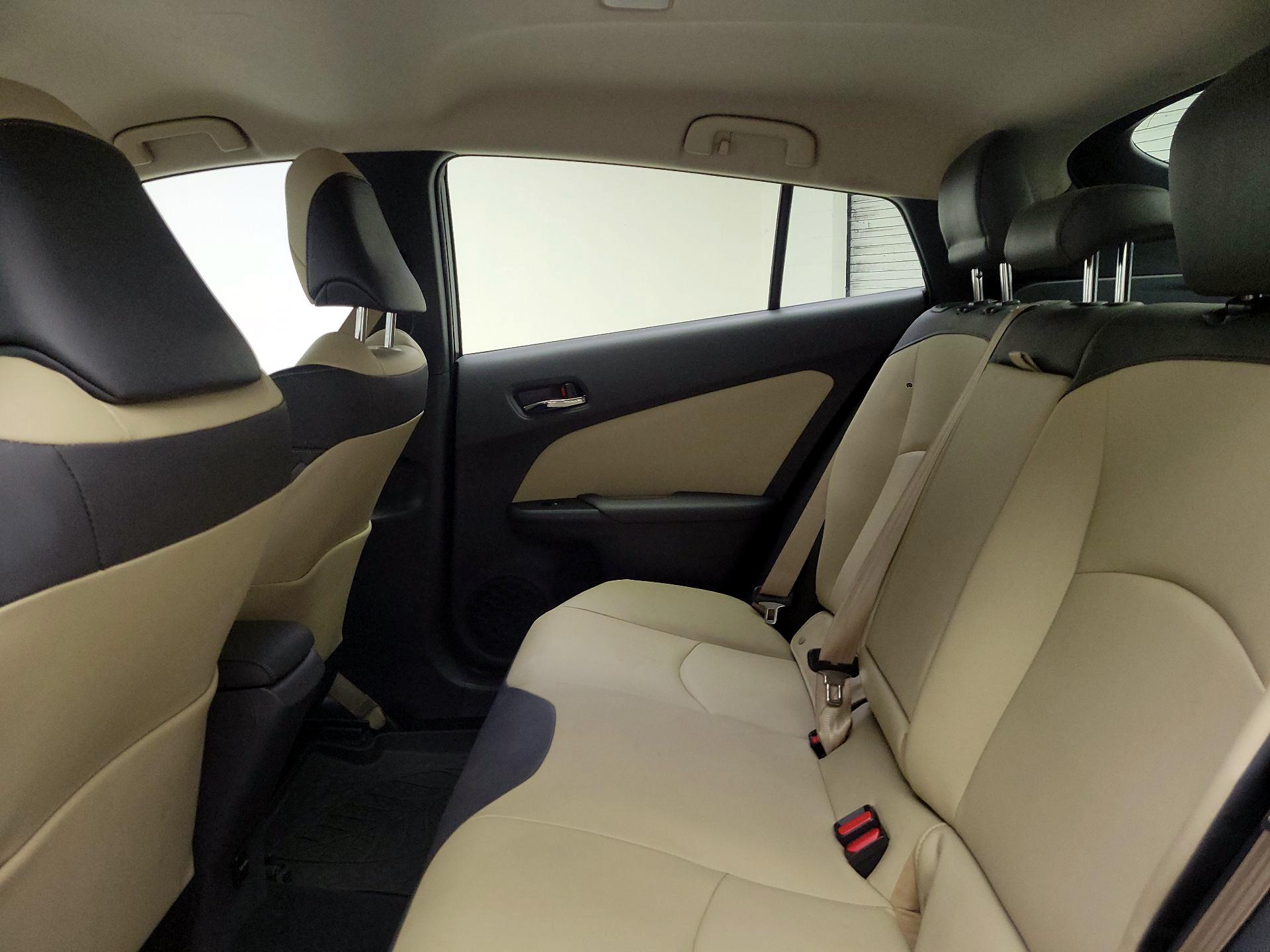 Thumbnail: 2017 Toyota Prius - 20