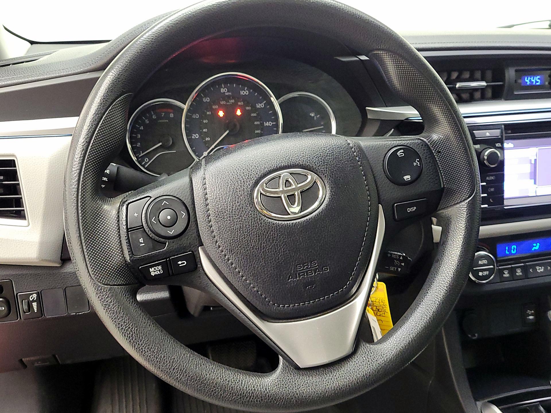 Thumbnail: 2016 Toyota Corolla - 10