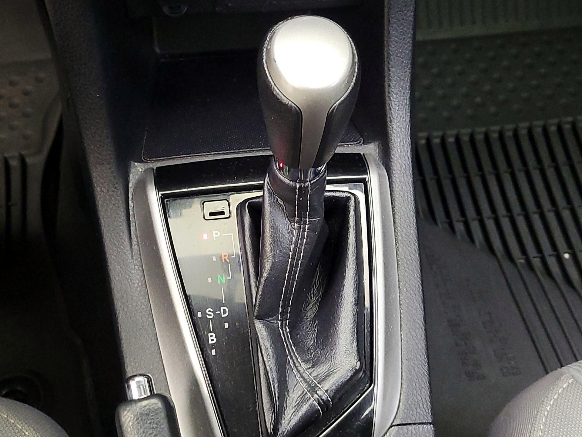 Thumbnail: 2016 Toyota Corolla - 17