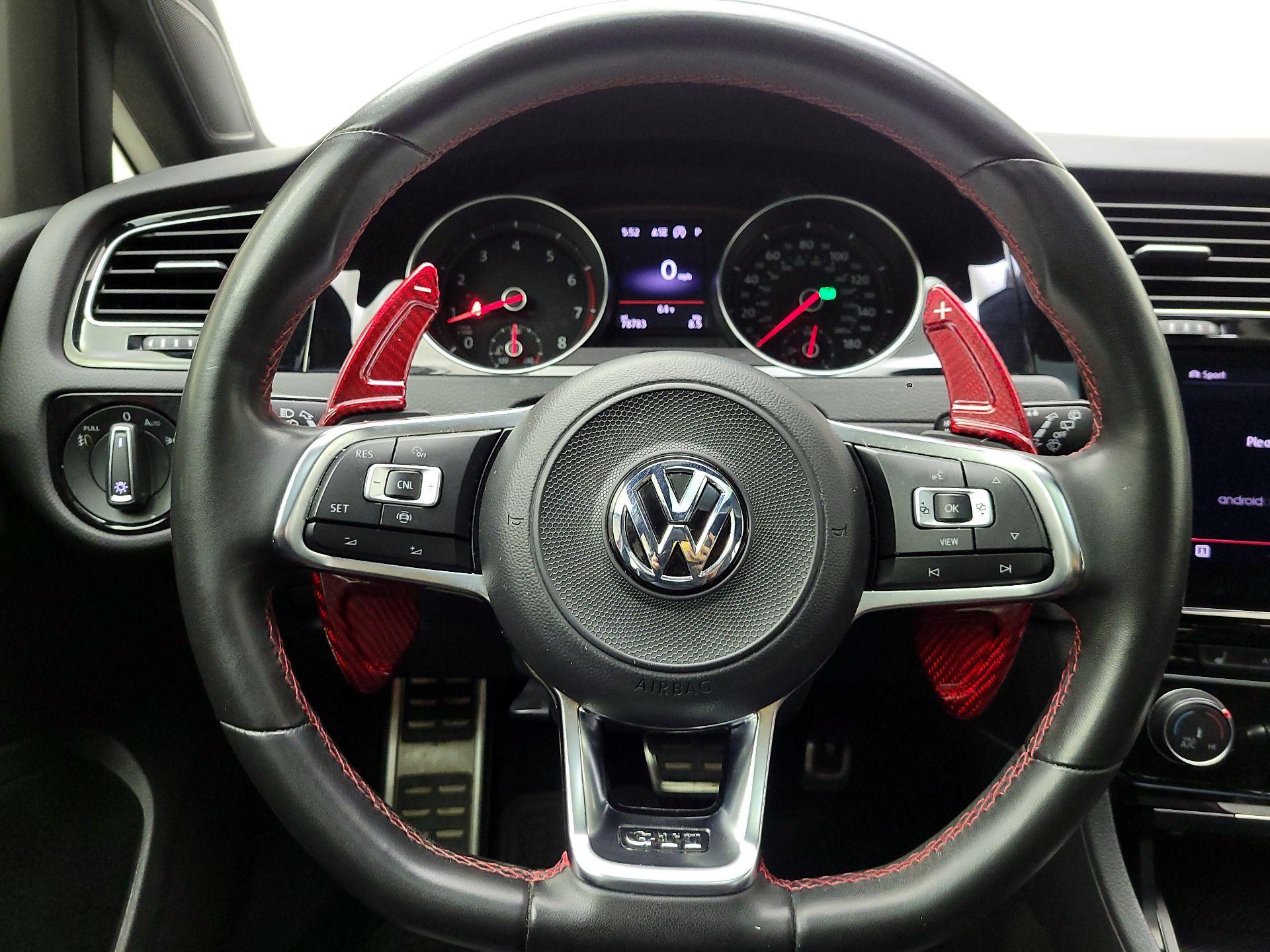 Thumbnail: 2020 Volkswagen Golf - 10
