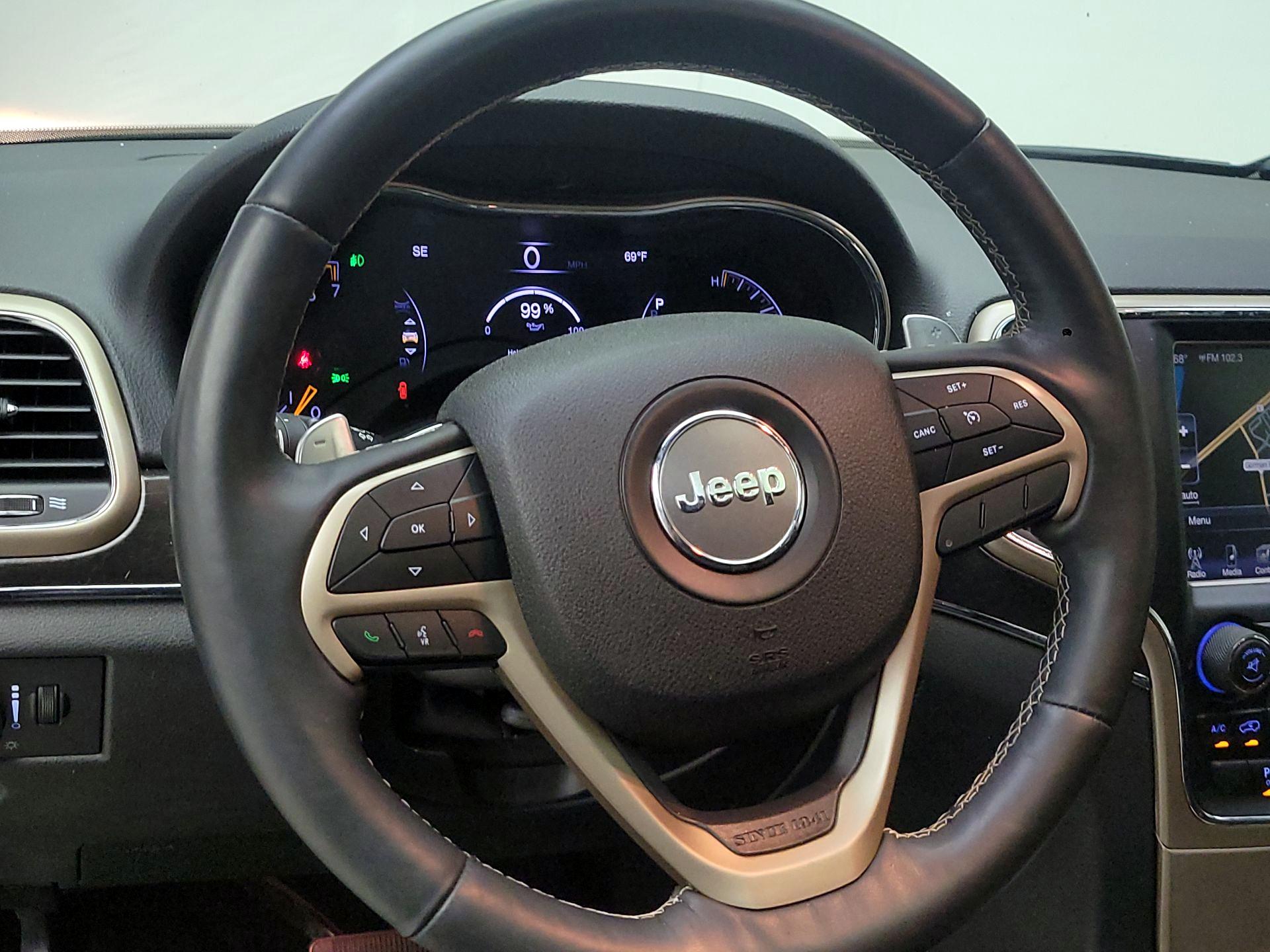 Thumbnail: 2017 Jeep Grand Cherokee - 10