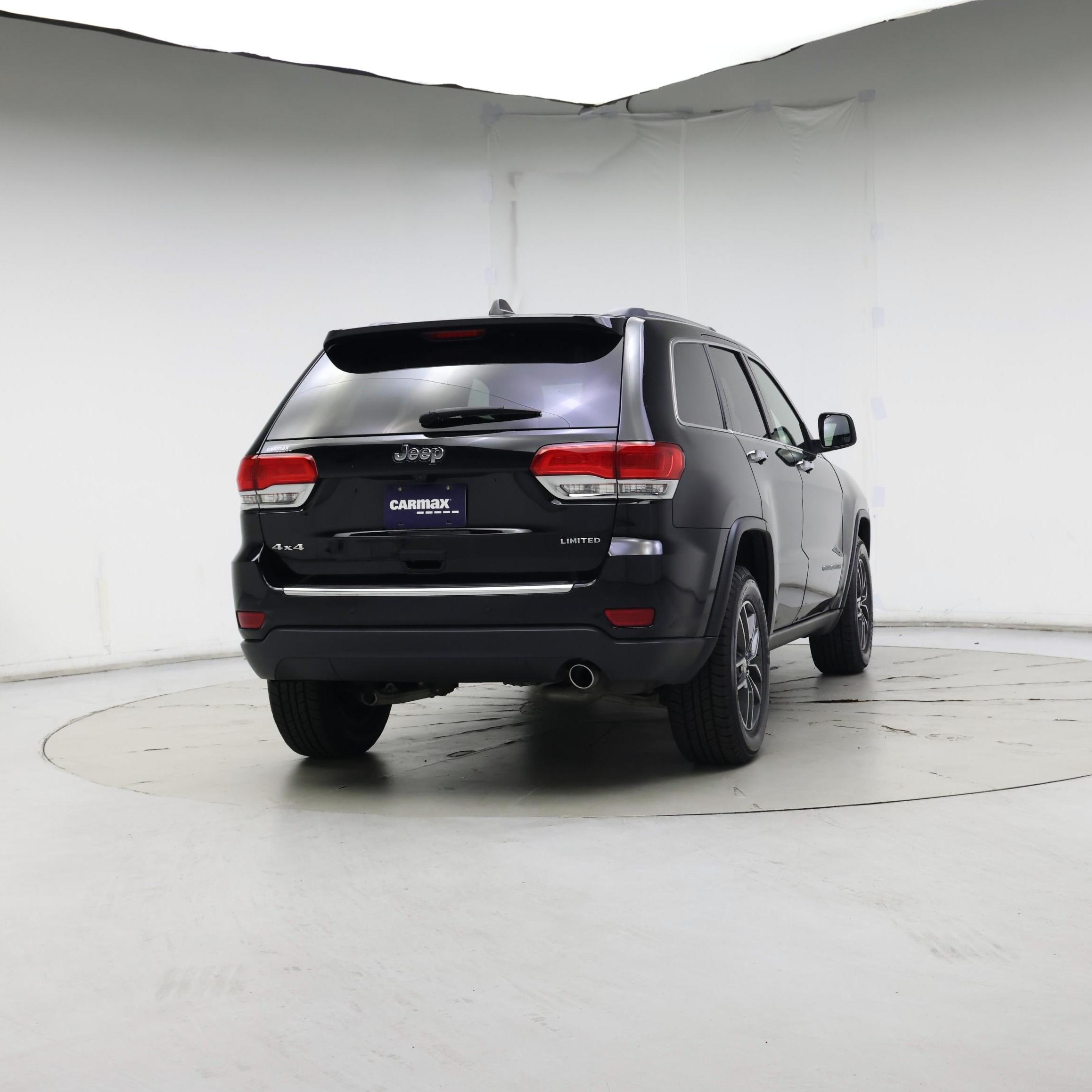 Thumbnail: 2017 Jeep Grand Cherokee - 8