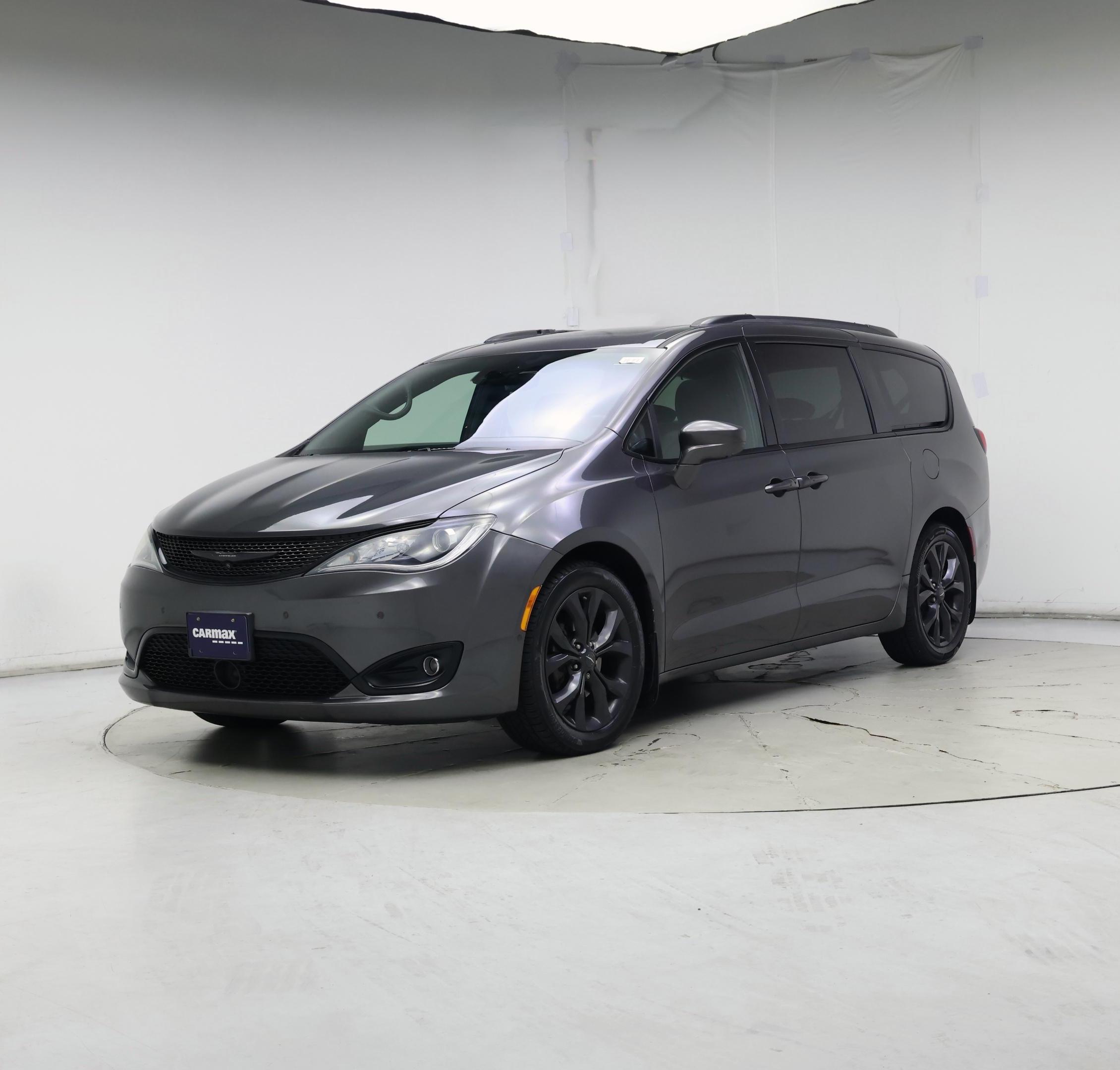 Thumbnail: 2020 Chrysler Pacifica - 4