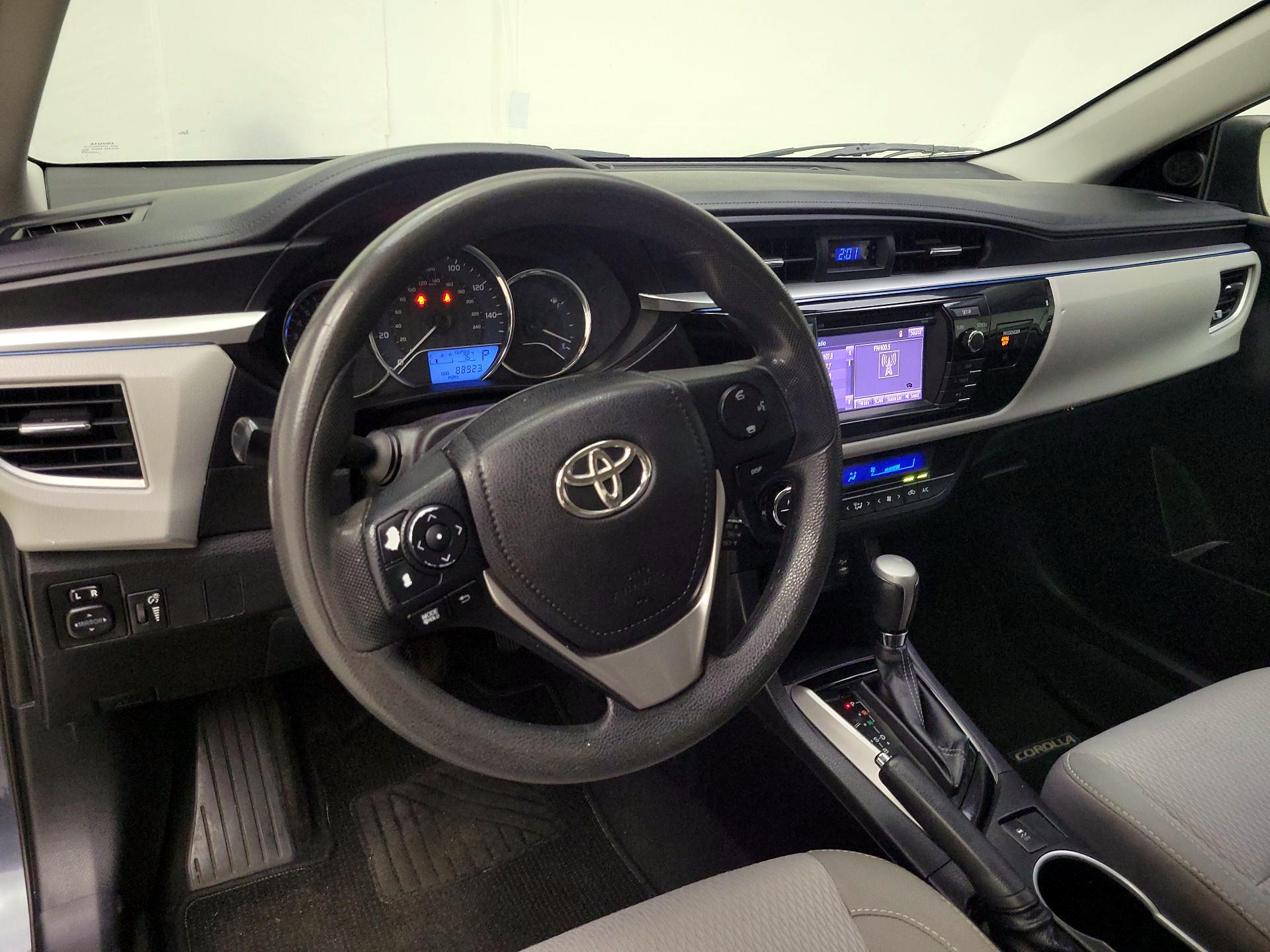 Thumbnail: 2015 Toyota Corolla - 9