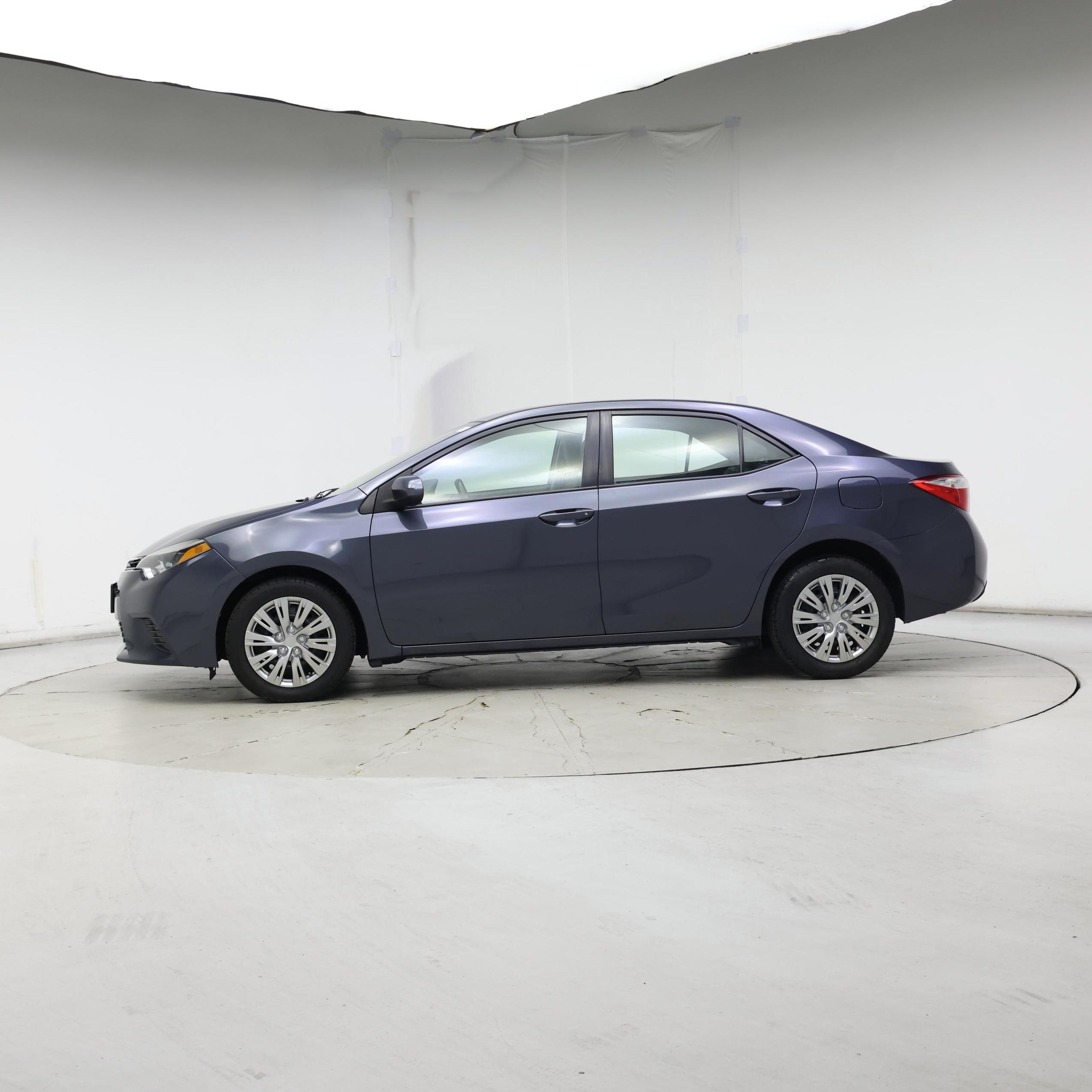 Thumbnail: 2015 Toyota Corolla - 3