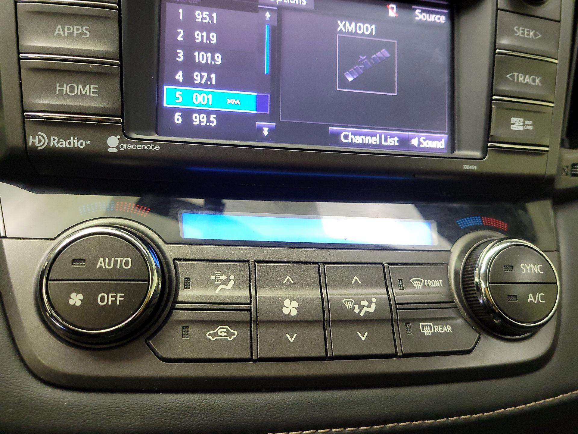 Thumbnail: 2015 Toyota RAV4 - 16