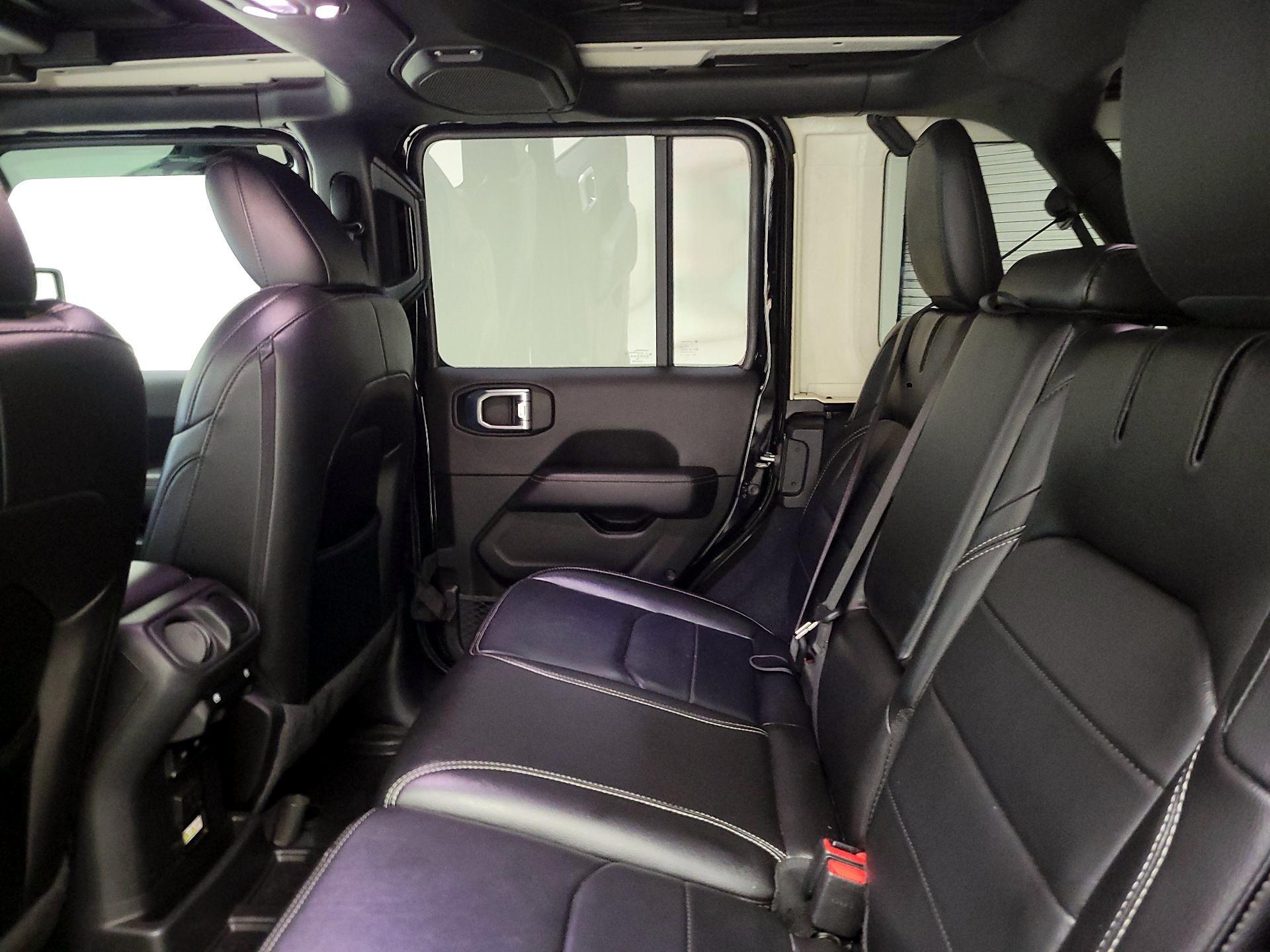 Thumbnail: 2022 Jeep Wrangler - 20