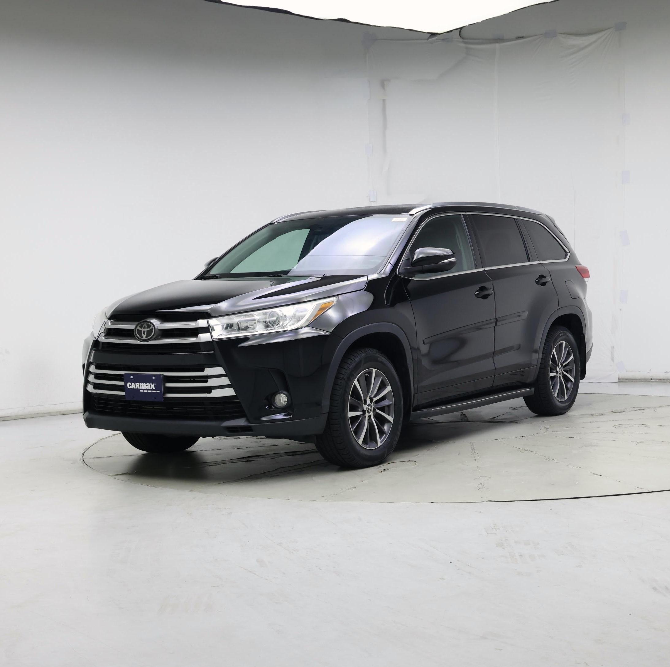 Thumbnail: 2018 Toyota Highlander - 4
