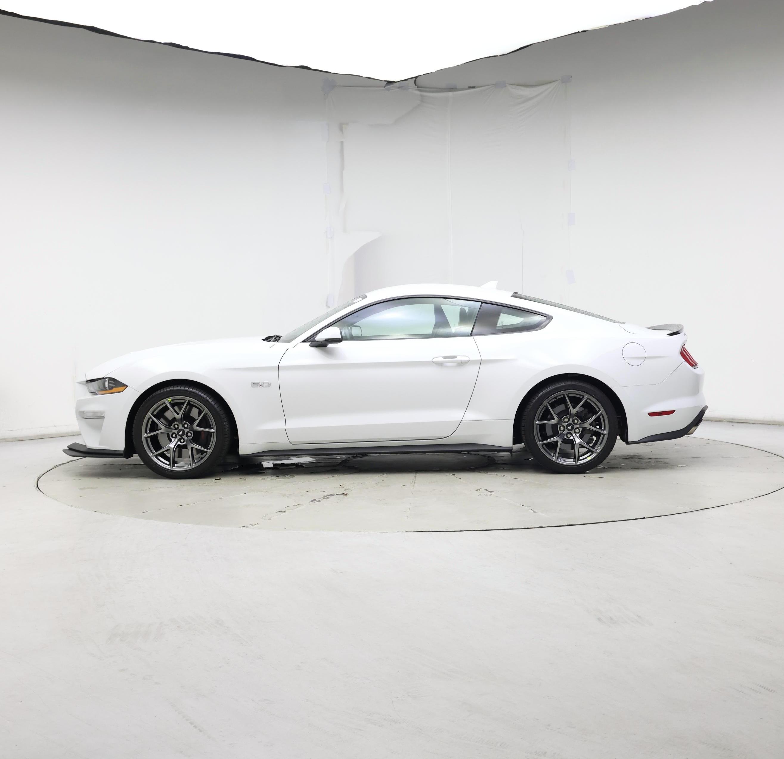 Thumbnail: 2020 Ford Mustang - 3