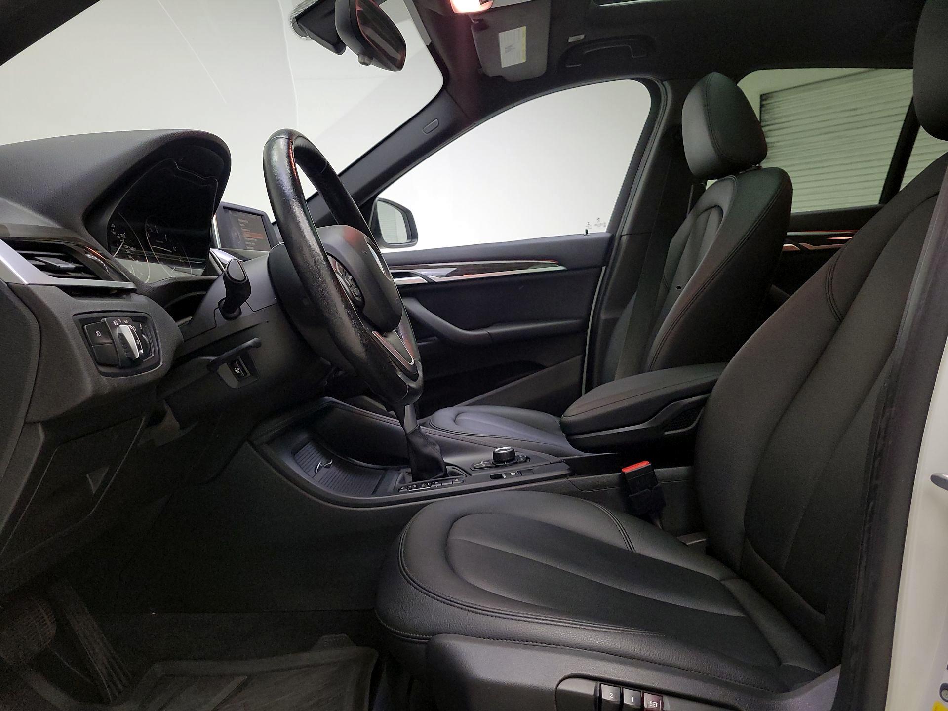 Thumbnail: 2017 BMW X1 - 11